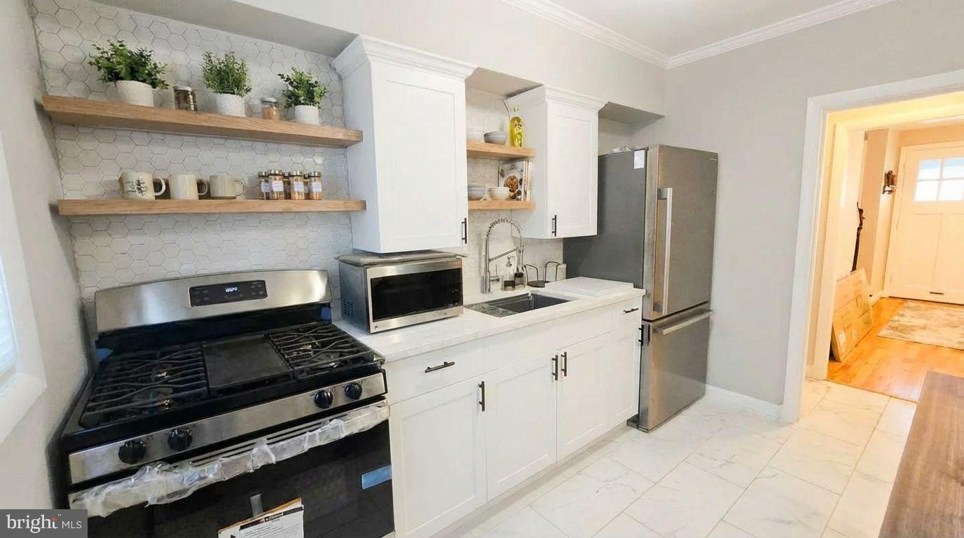 BELEVEDERE SQUARE - Residential