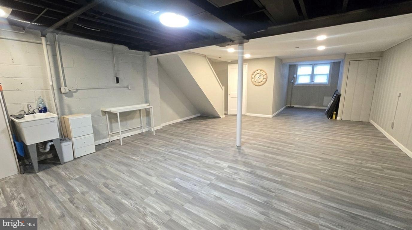 BELEVEDERE SQUARE - Residential