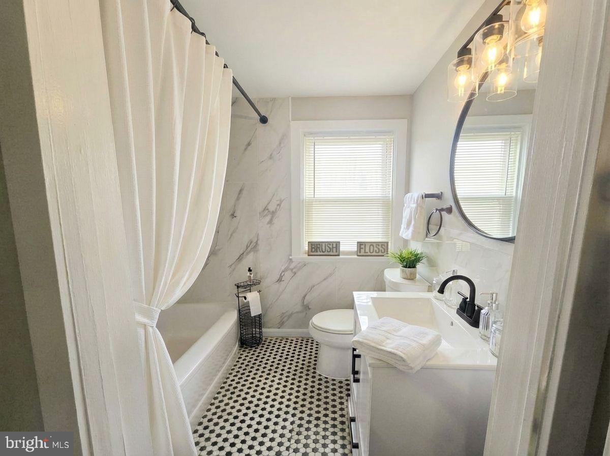 BELEVEDERE SQUARE - Residential