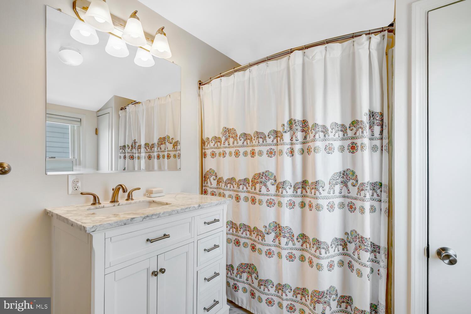 TOWN OF PURCELLVILLE - Residential