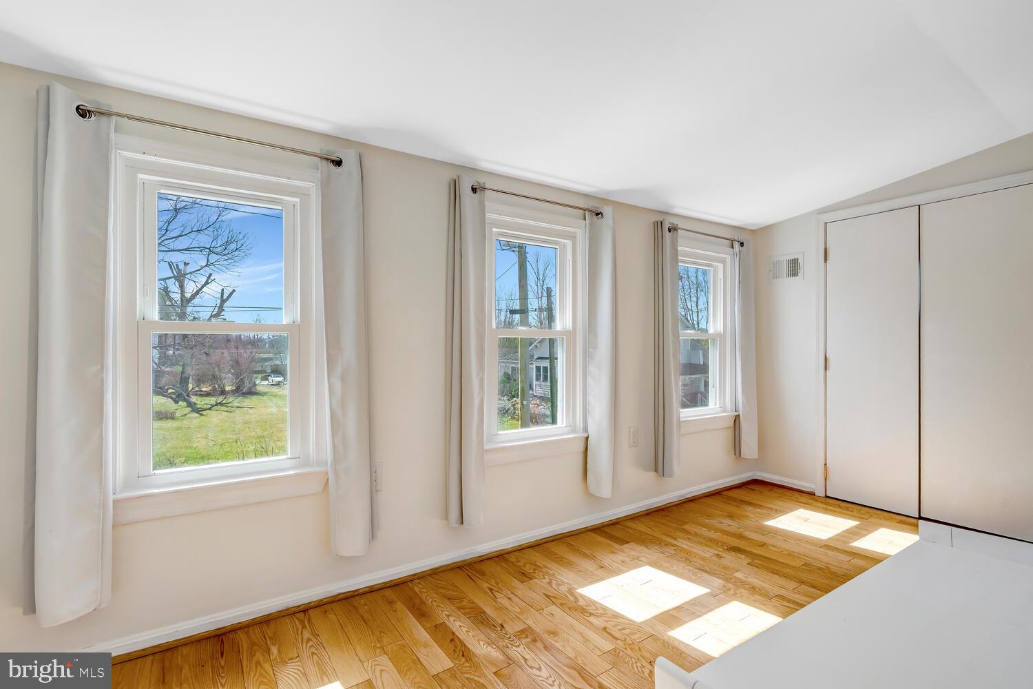 TOWN OF PURCELLVILLE - Residential