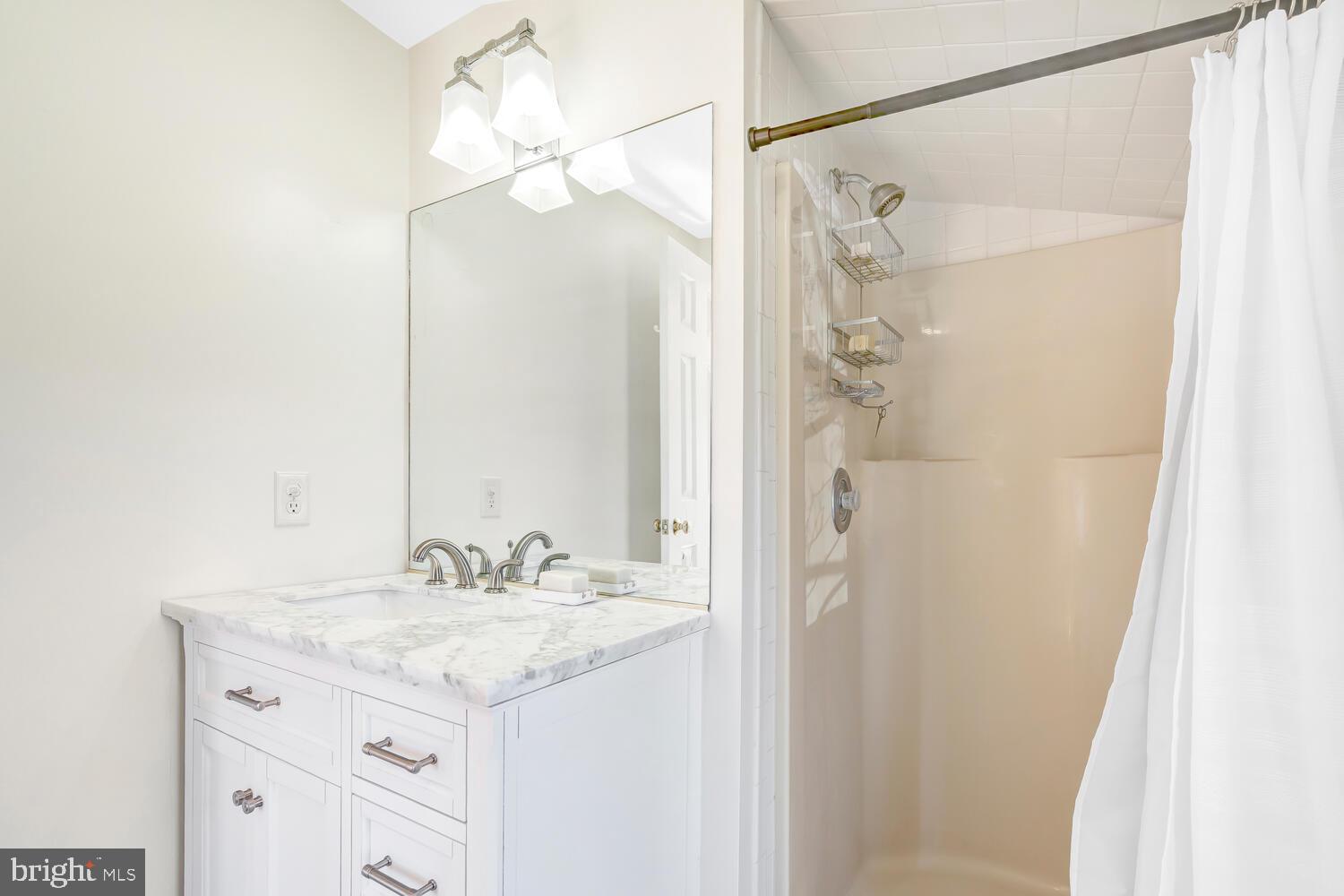 TOWN OF PURCELLVILLE - Residential