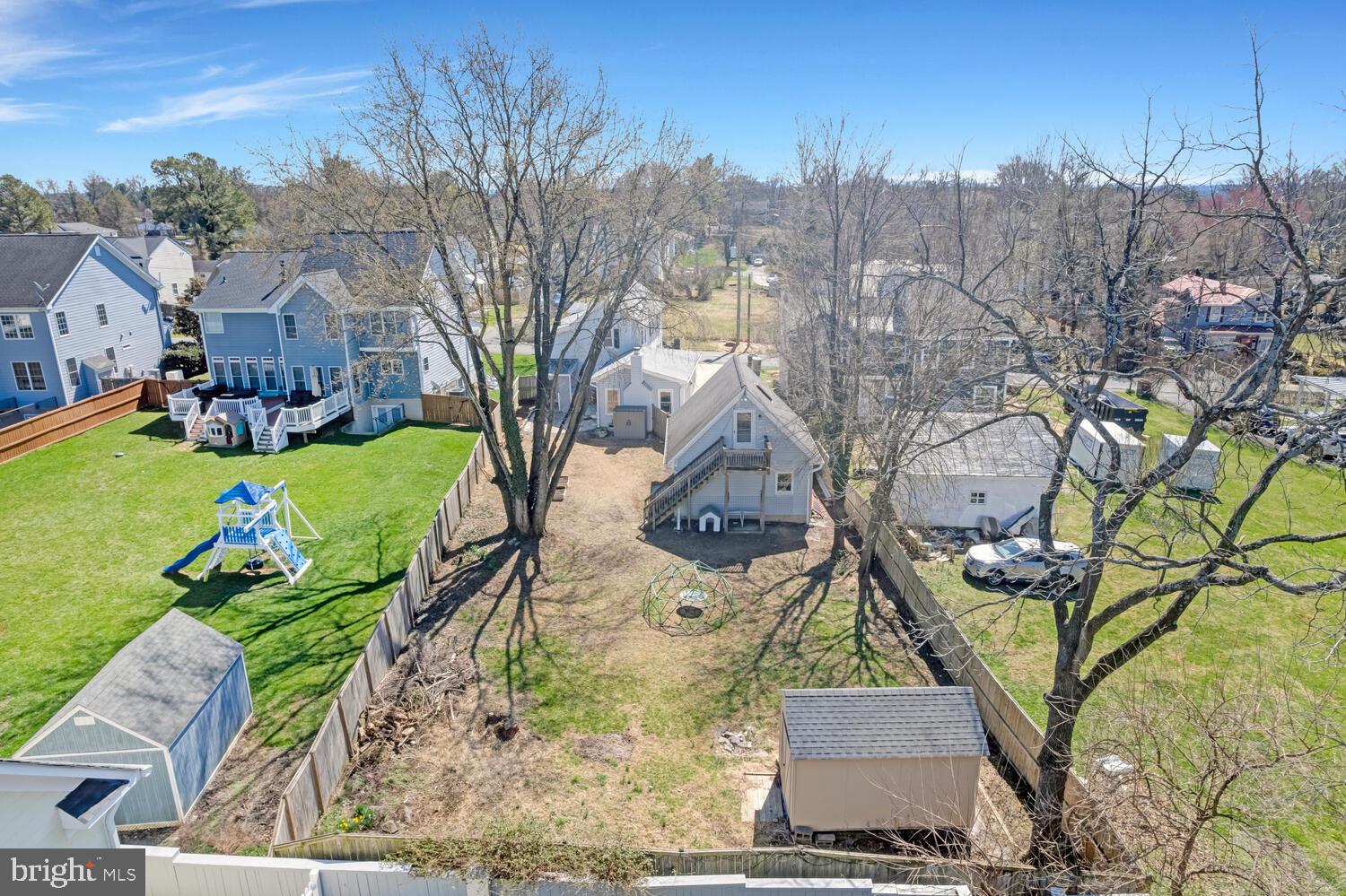 TOWN OF PURCELLVILLE - Residential