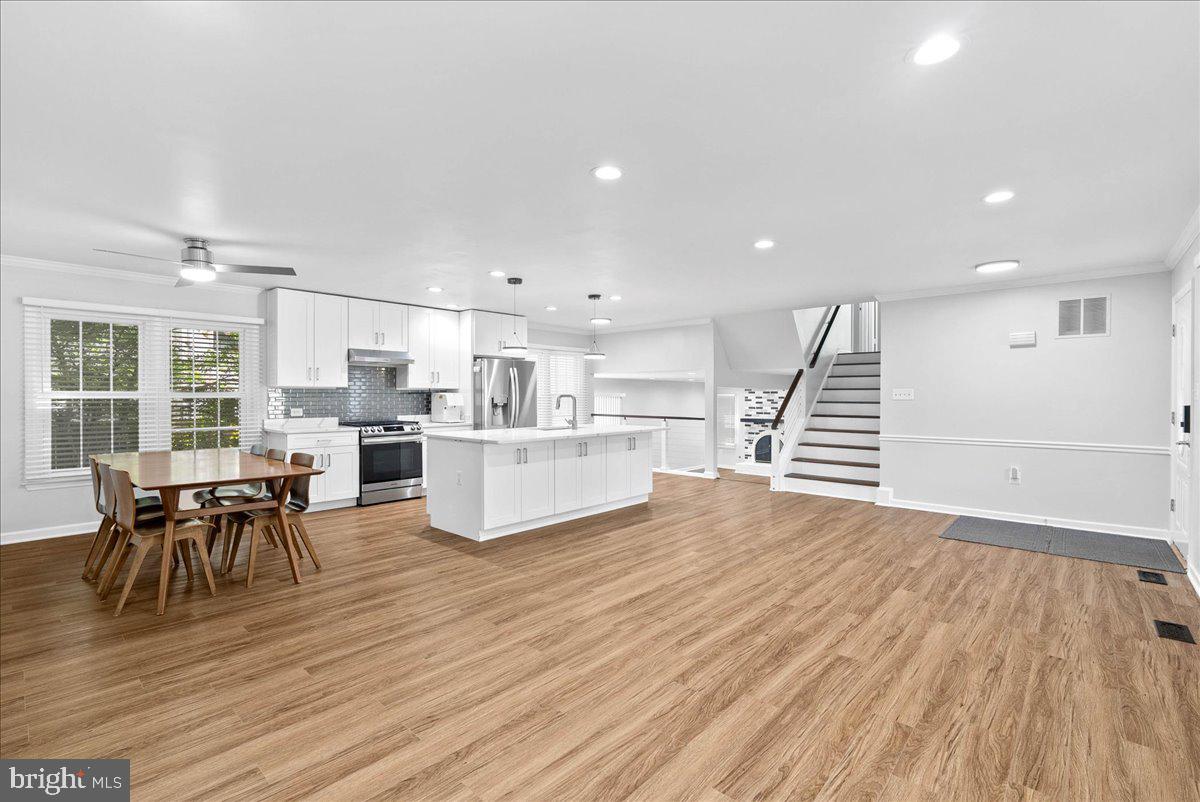 9303 MACSWAIN PLACE
