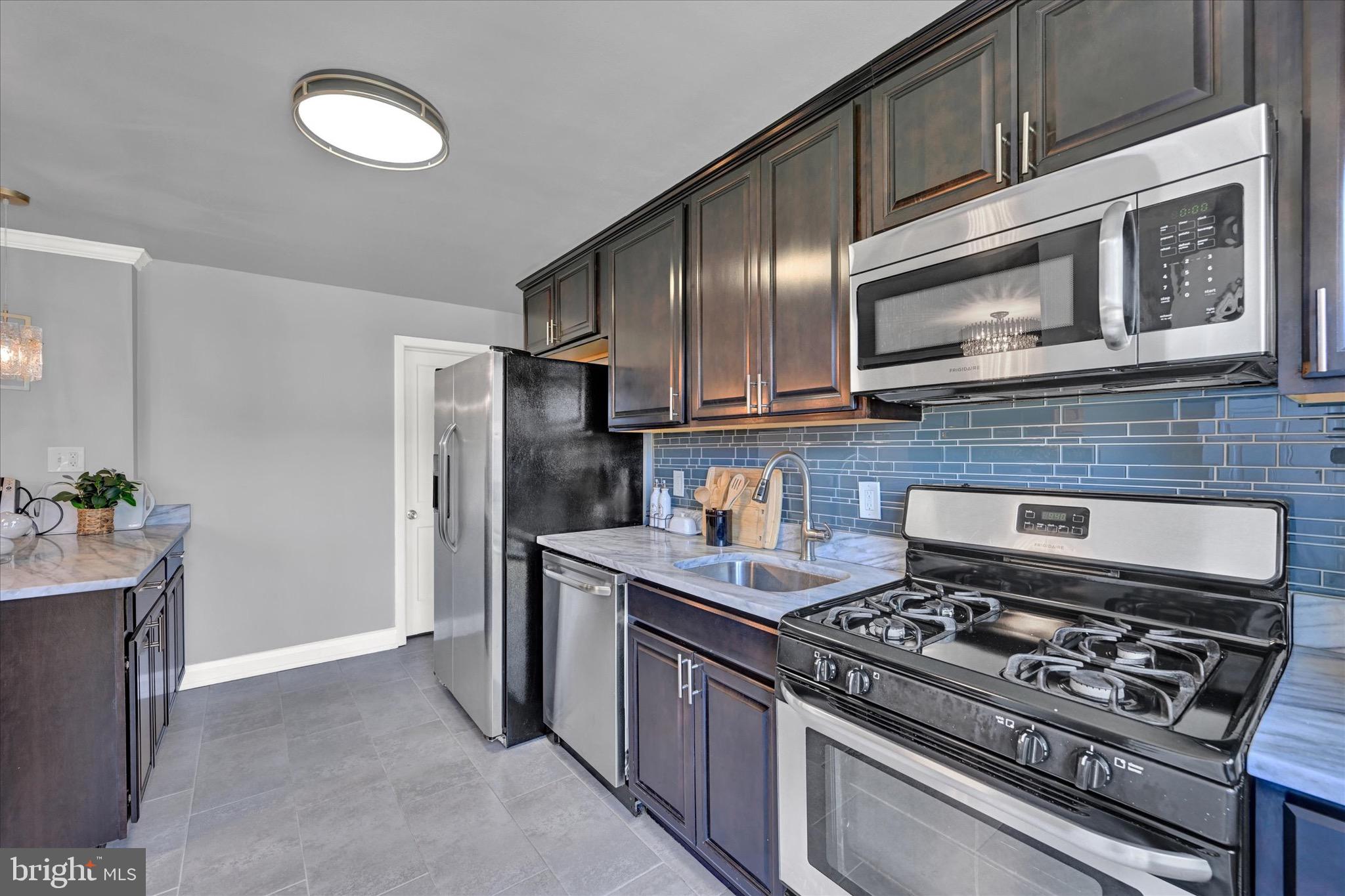 ROGNEL HEIGHTS - Residential