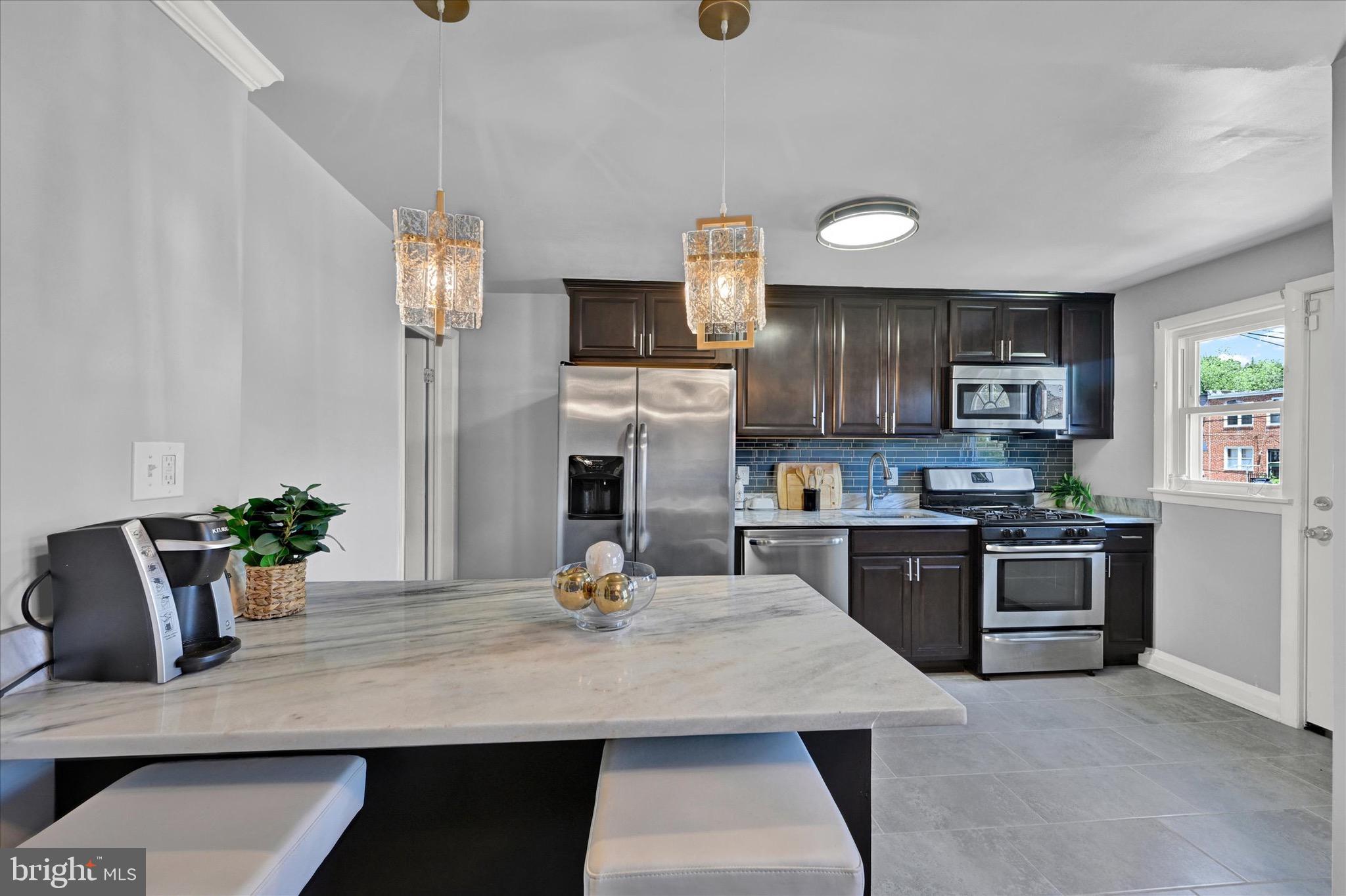 ROGNEL HEIGHTS - Residential