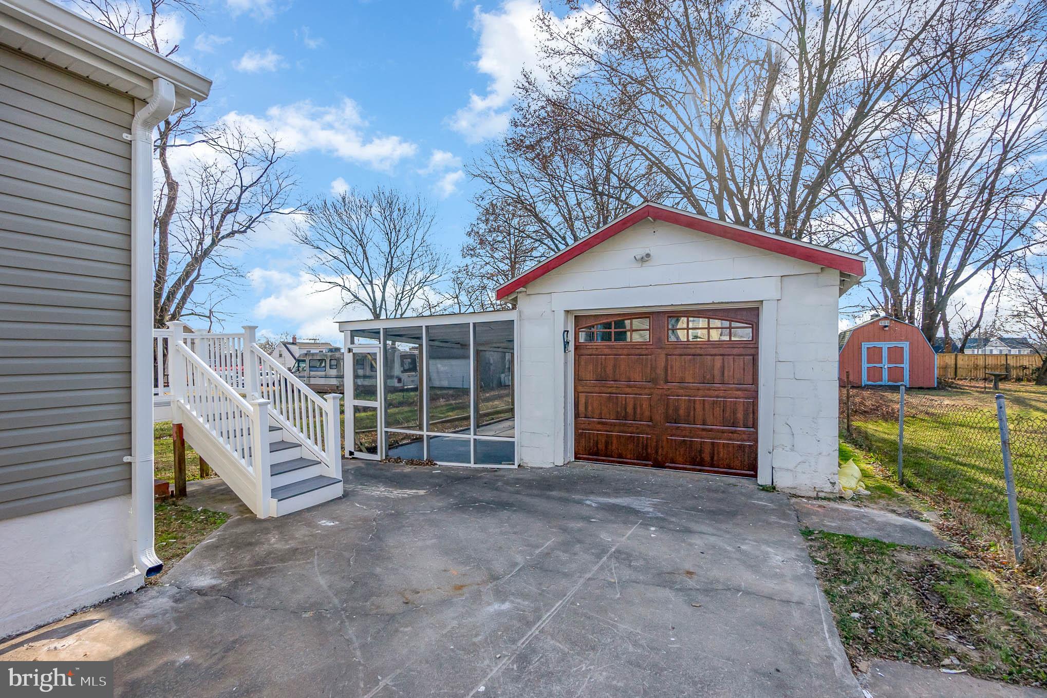 BACK RIVER HIGHLANDS - Residential