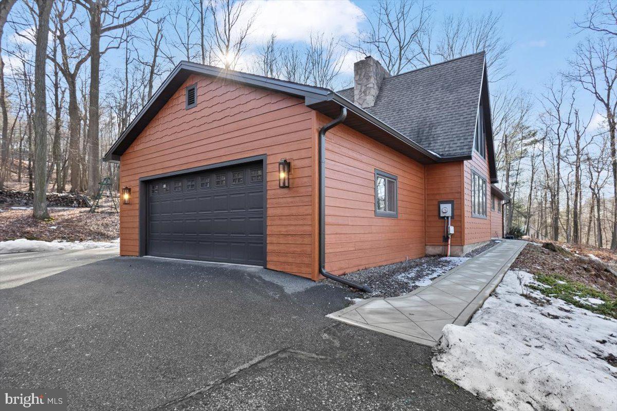 SPRING HILL ACRES - Residential