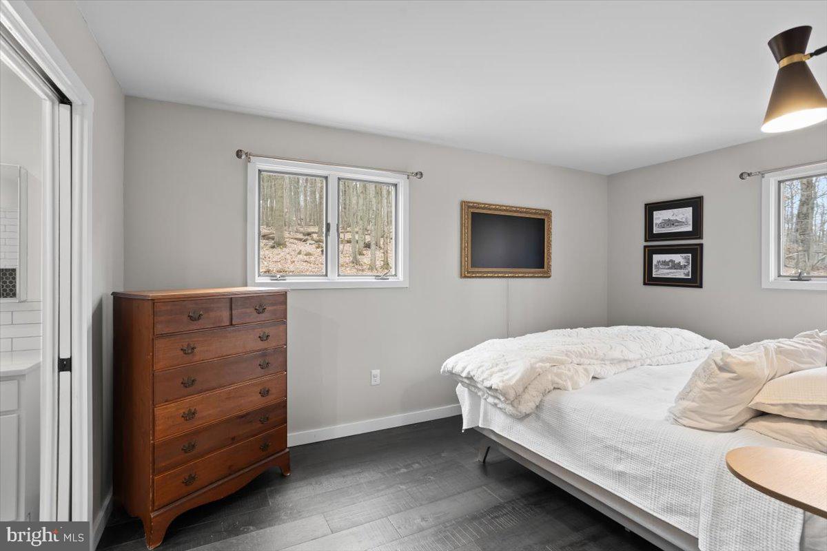 SPRING HILL ACRES - Residential