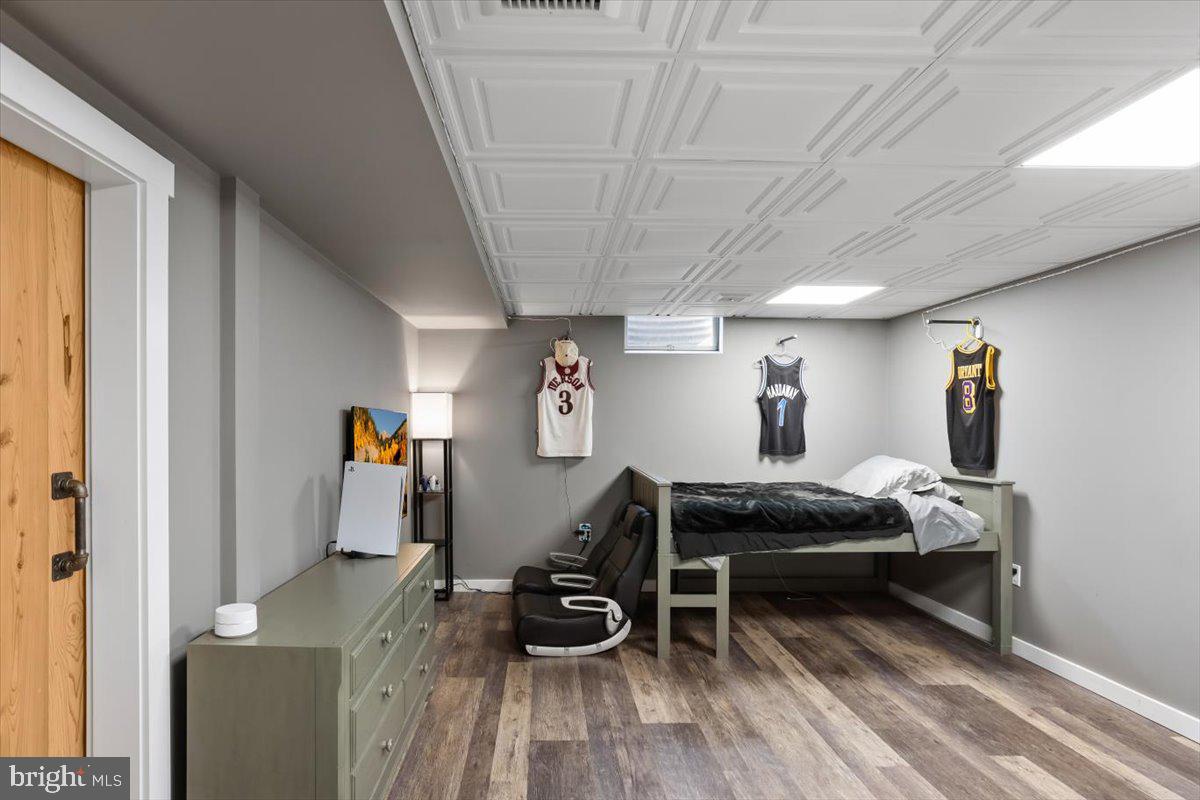 SPRING HILL ACRES - Residential