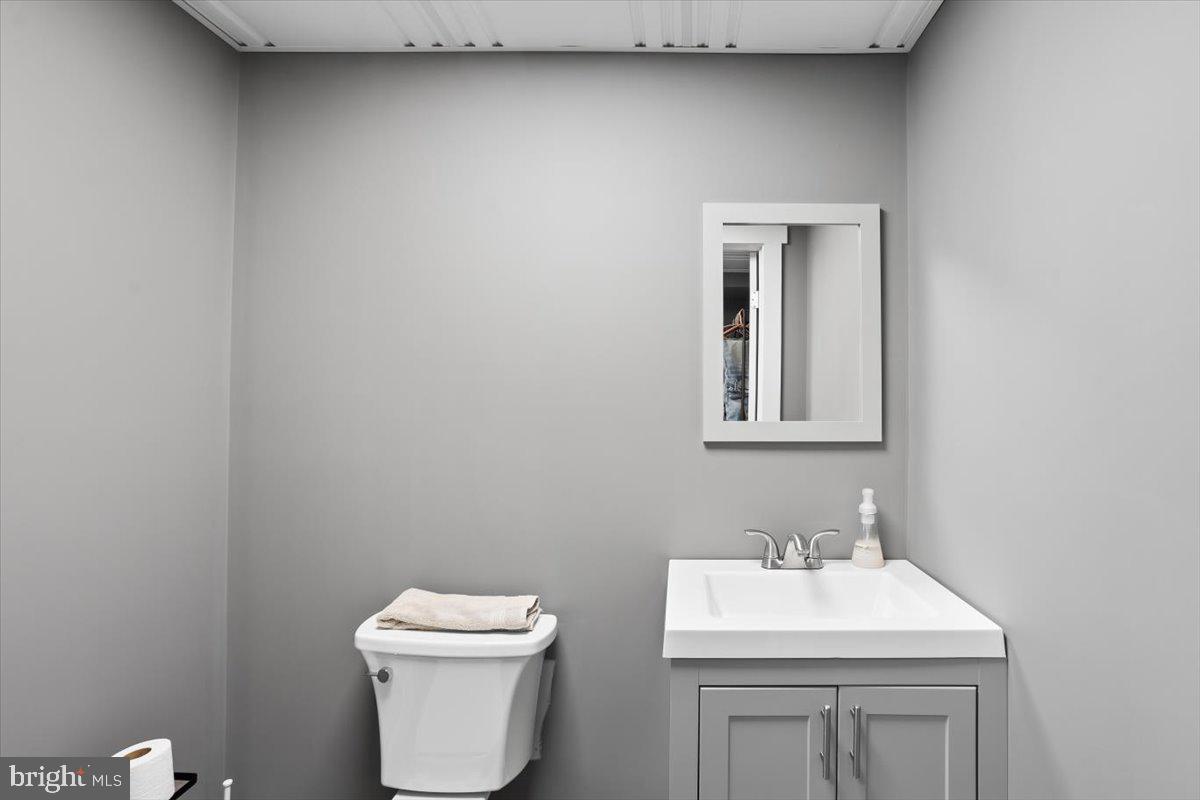 SPRING HILL ACRES - Residential