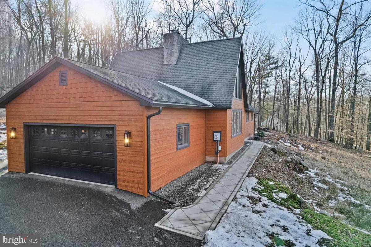 SPRING HILL ACRES - Residential