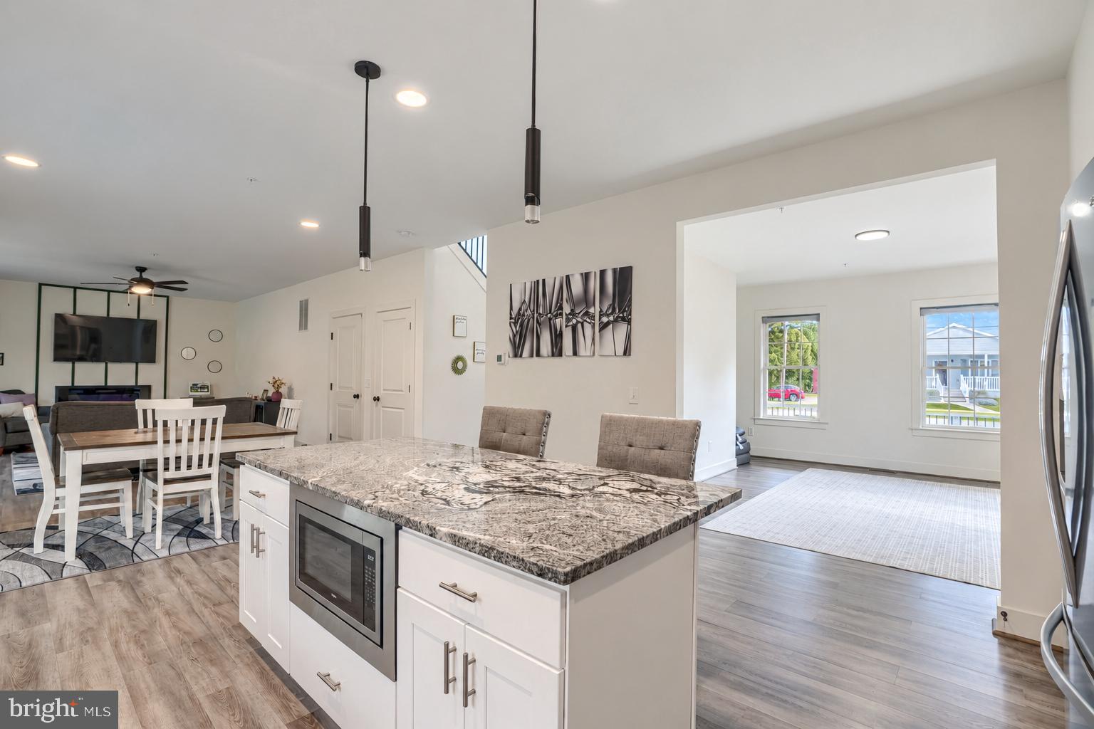 506 ARMSTRONG LANE