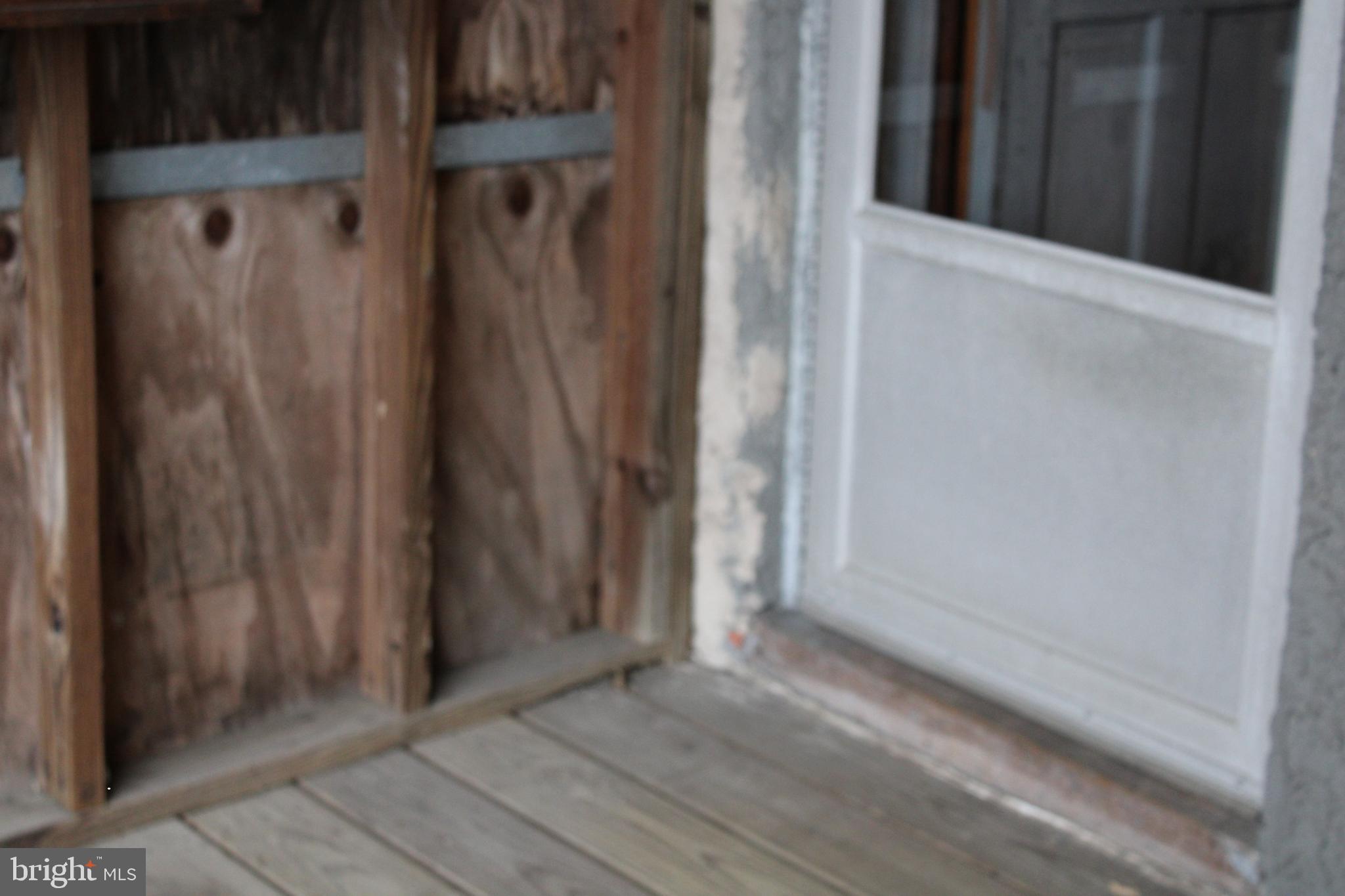 MEDFIELD - Residential