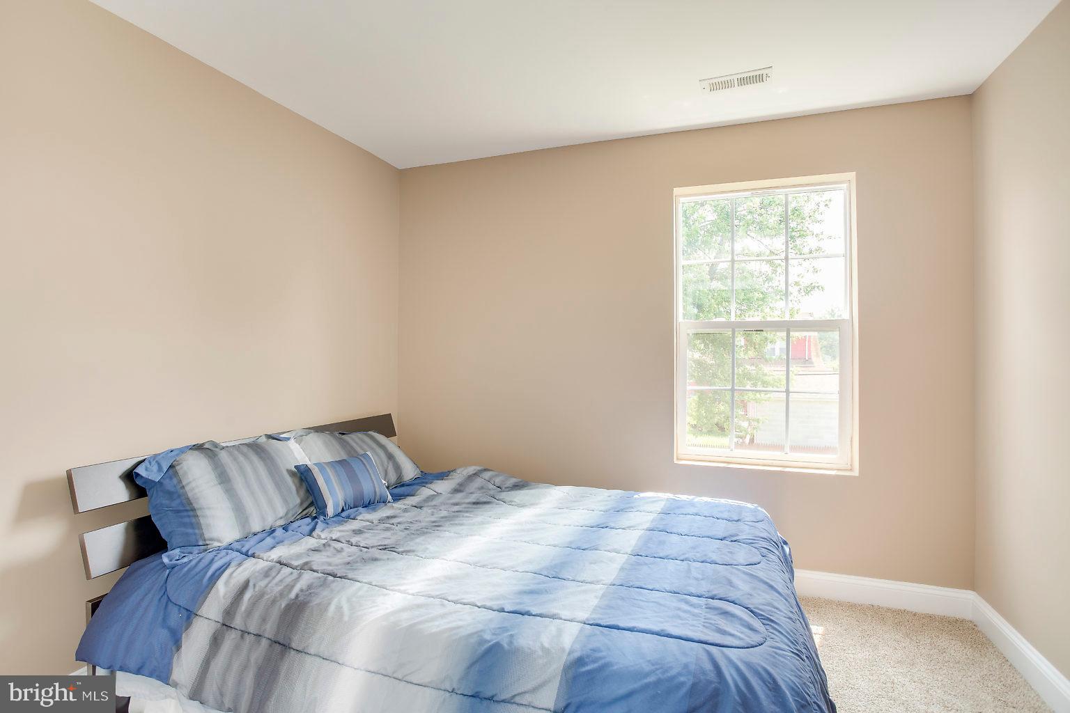 BALTIMORE HIGHLANDS - Residential