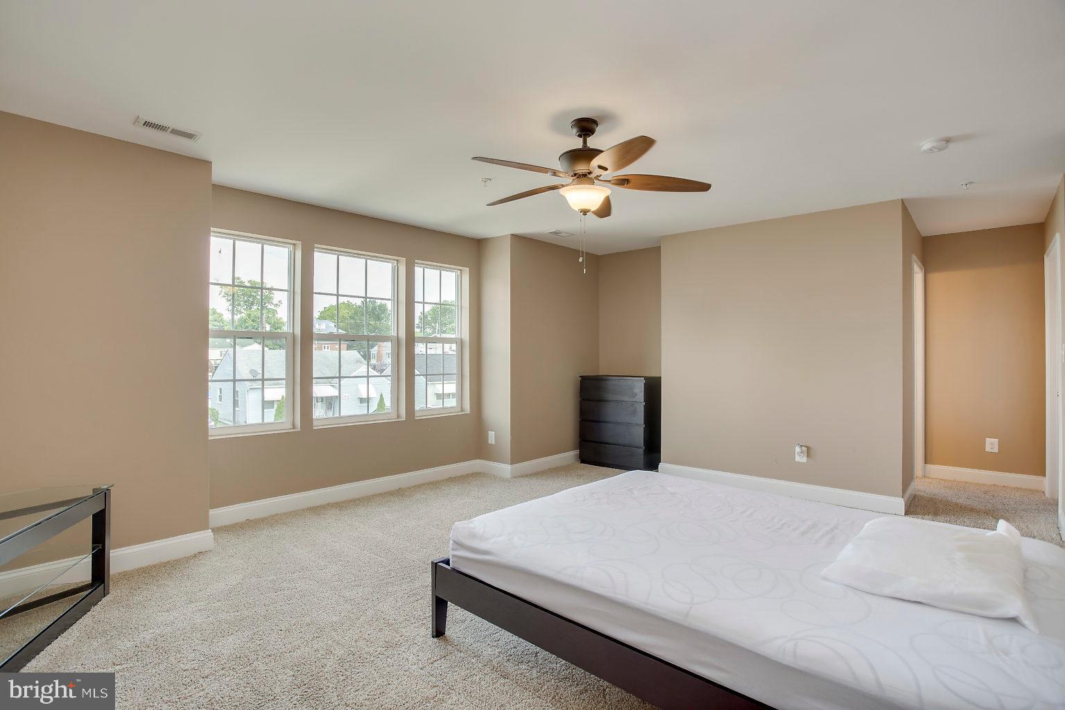 BALTIMORE HIGHLANDS - Residential