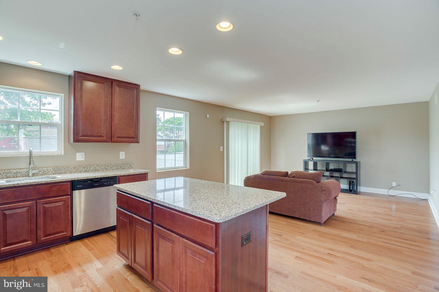 BALTIMORE HIGHLANDS - Residential