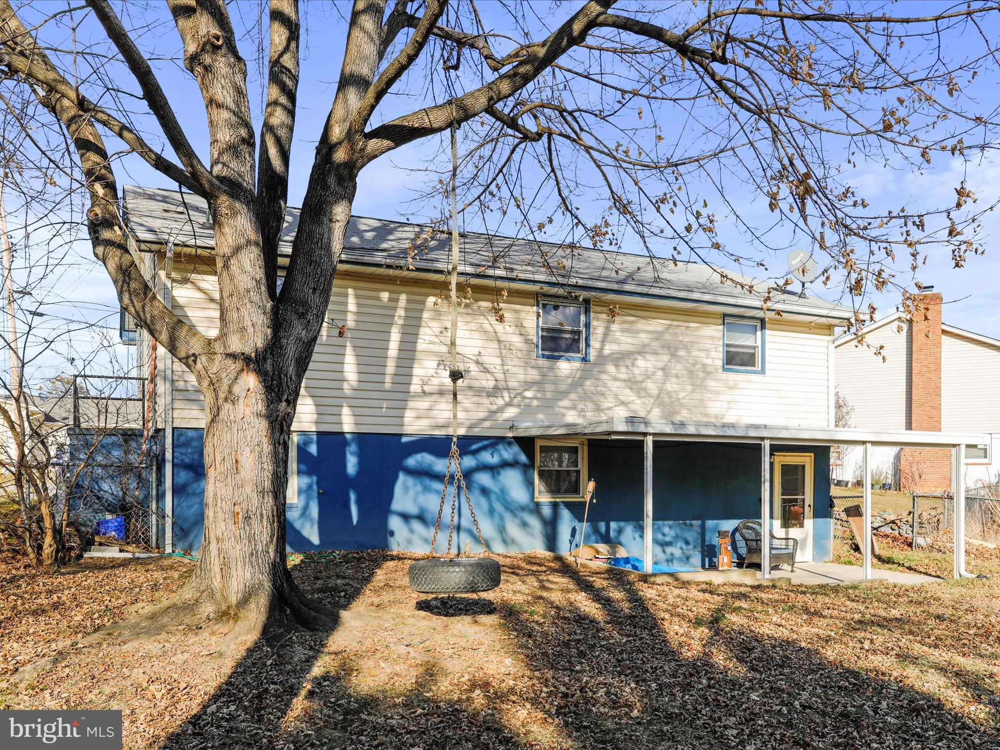 ROYAL VILLAGE - Residential