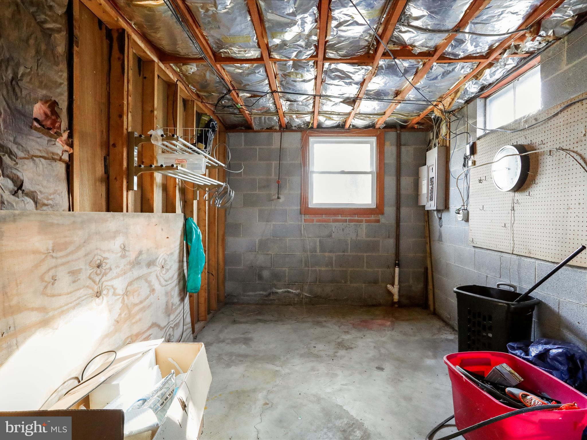 ROYAL VILLAGE - Residential