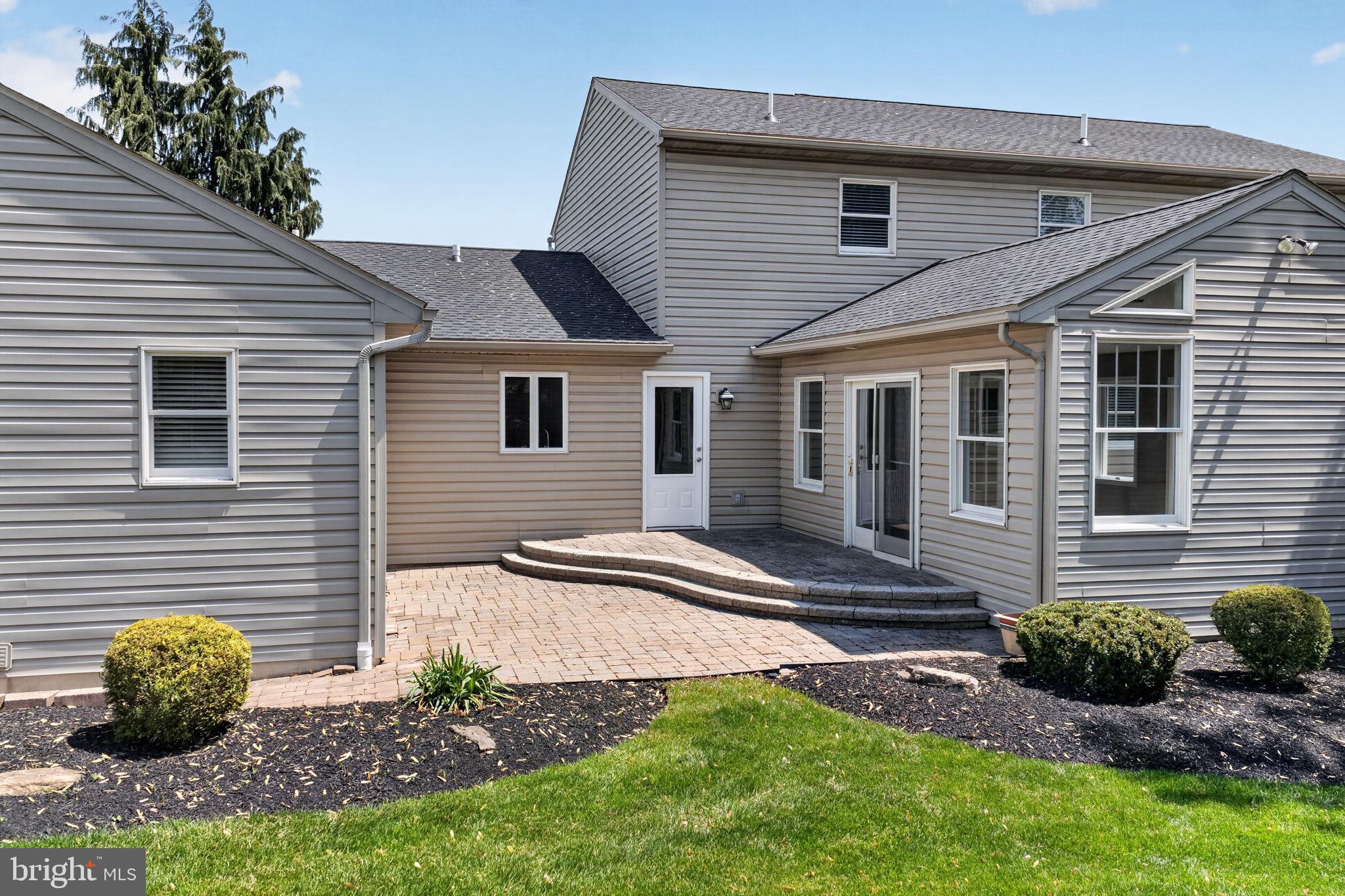 COUNTRY HOME ACRES - Residential