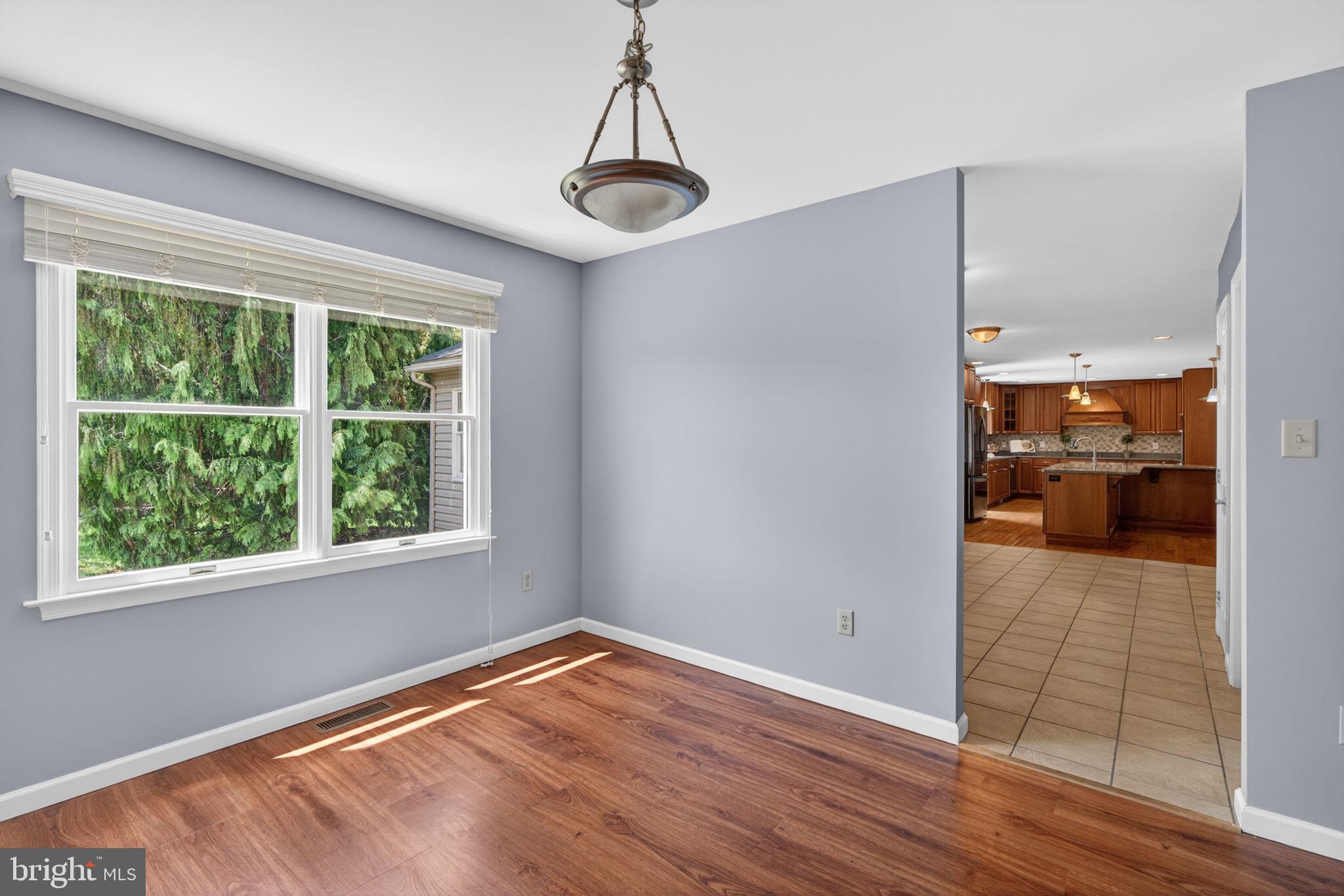 COUNTRY HOME ACRES - Residential