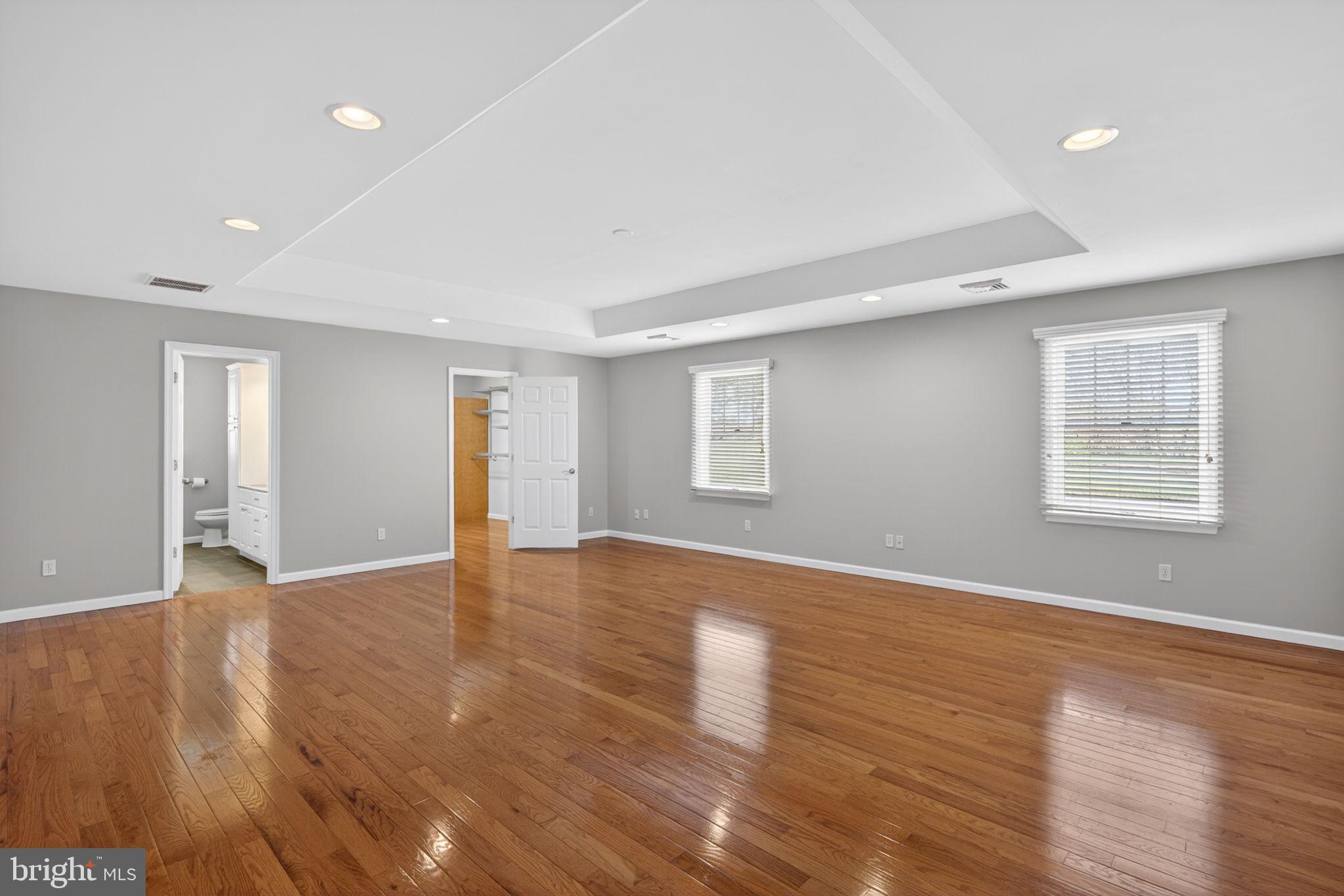 COUNTRY HOME ACRES - Residential