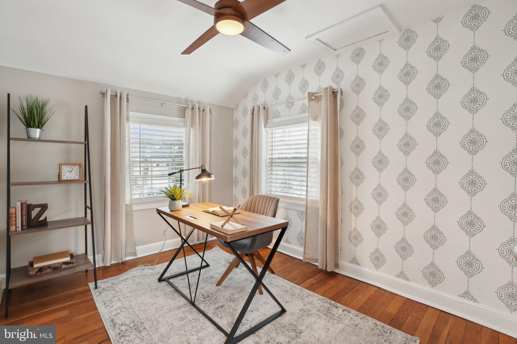 YORKTOWN - Residential