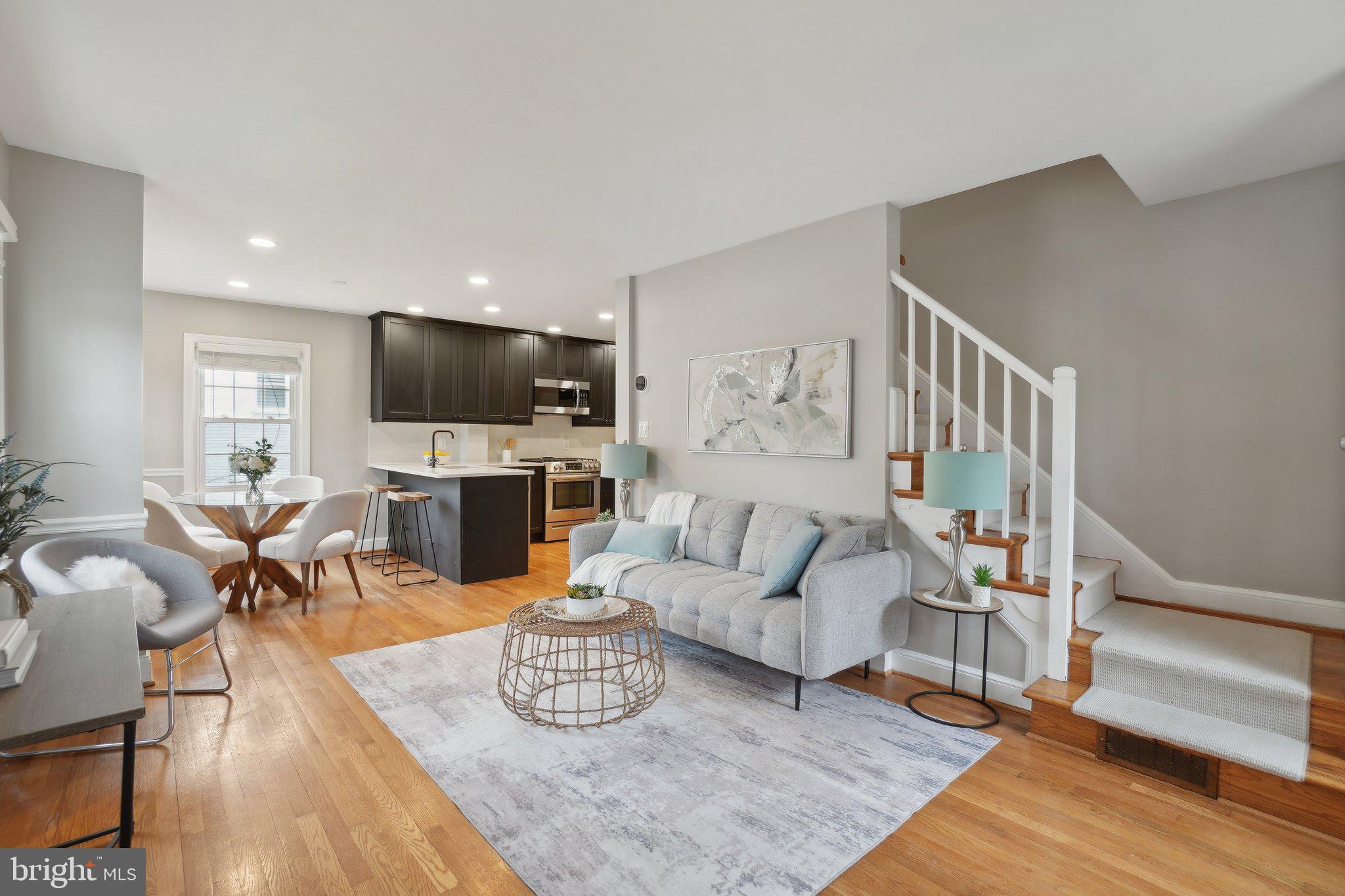 YORKTOWN - Residential