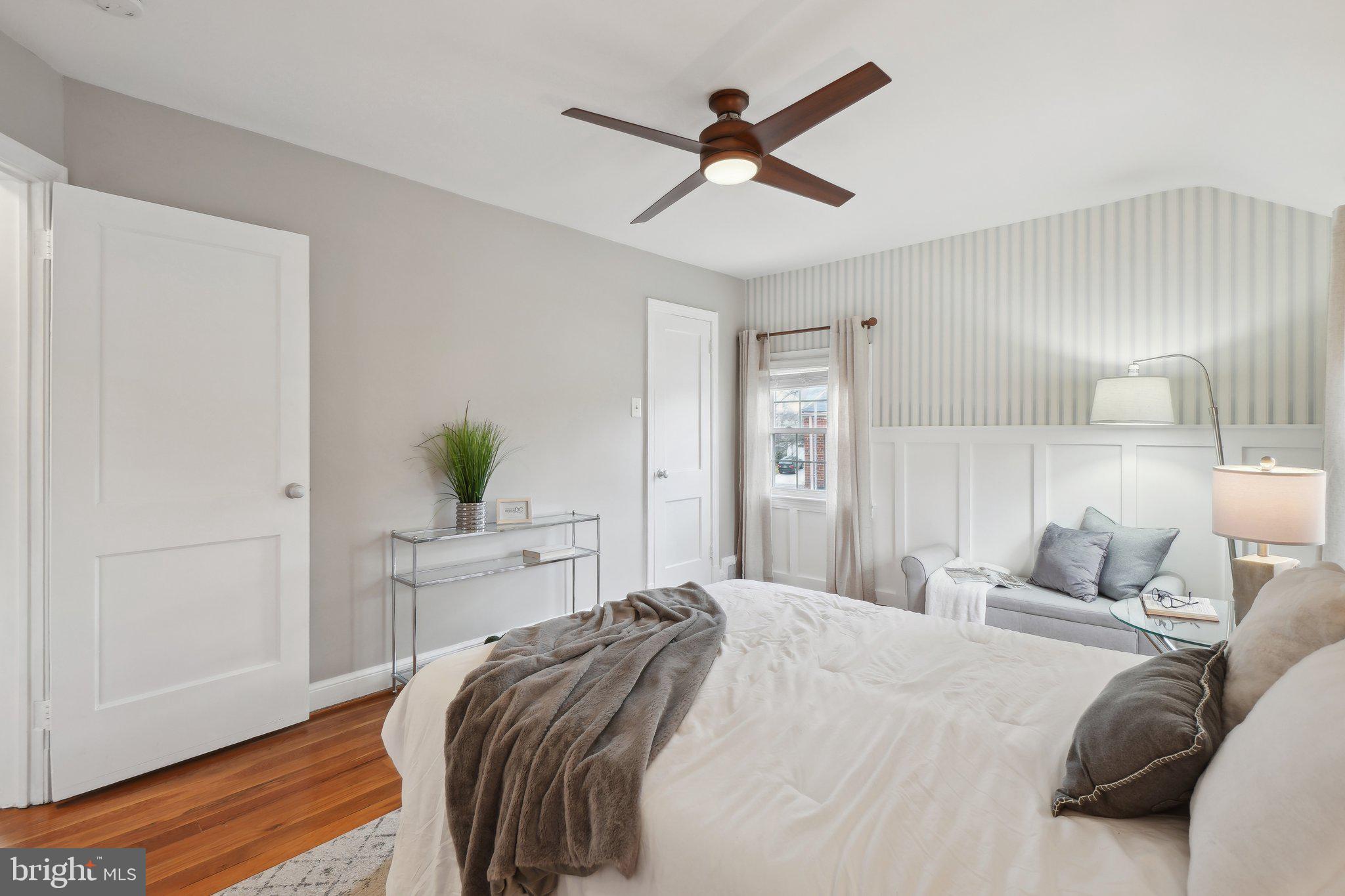 YORKTOWN - Residential