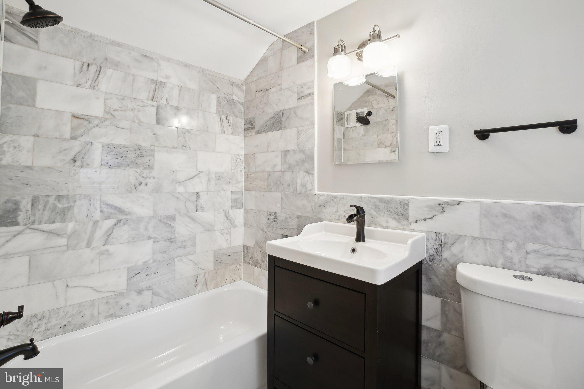 YORKTOWN - Residential