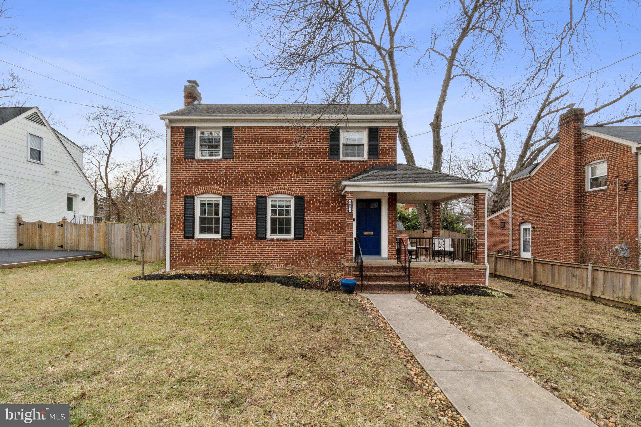 YORKTOWN - Residential