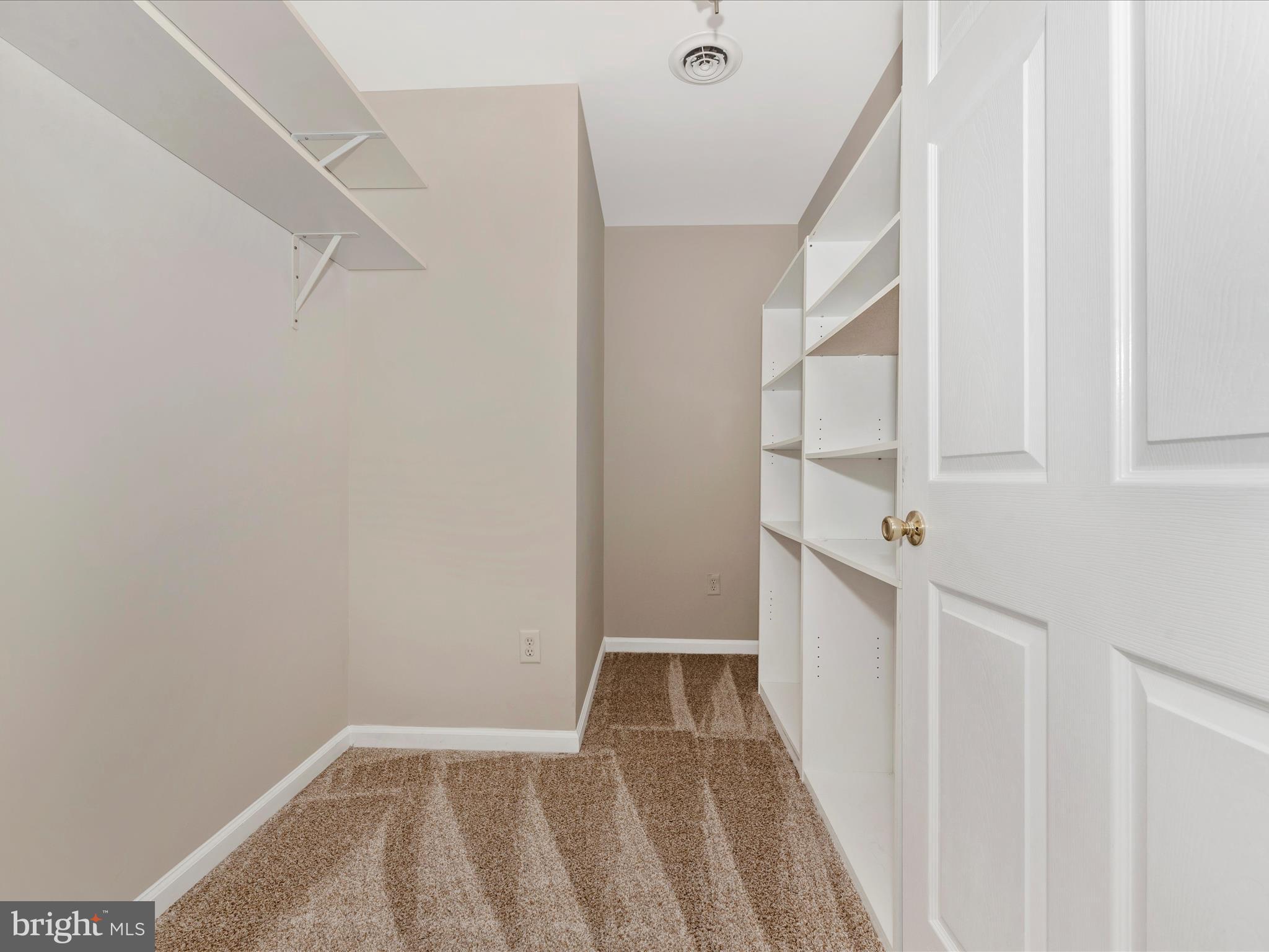 TURKEY HILL ESTATES - Residential Income