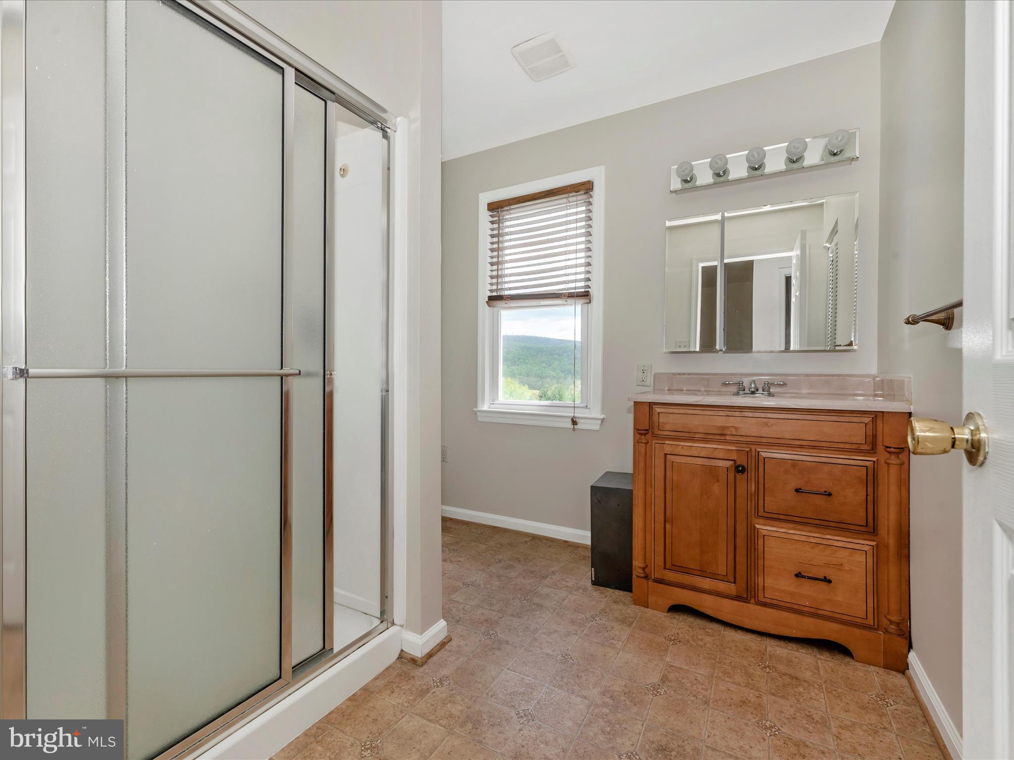 TURKEY HILL ESTATES - Residential Income