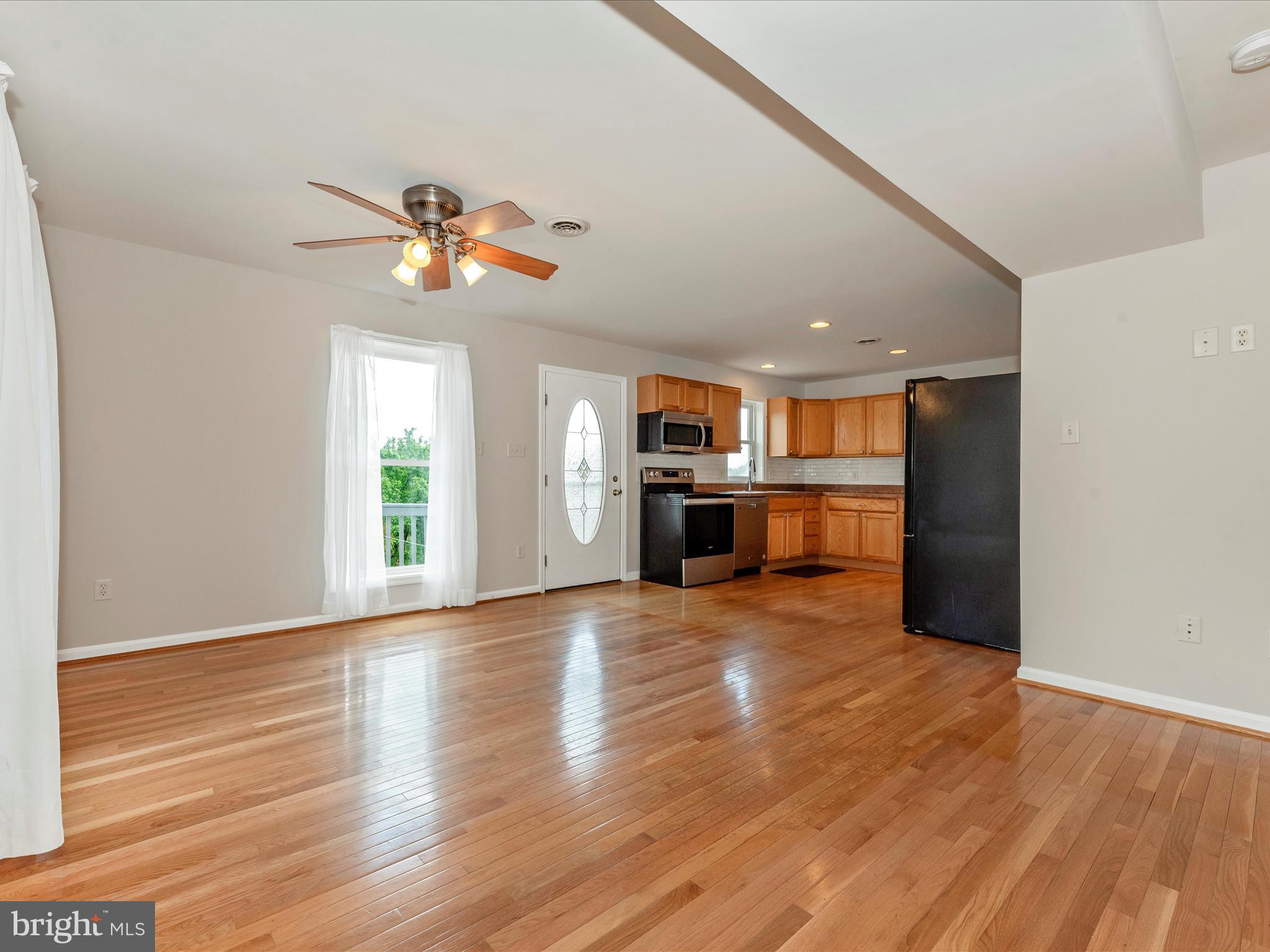 TURKEY HILL ESTATES - Residential Income