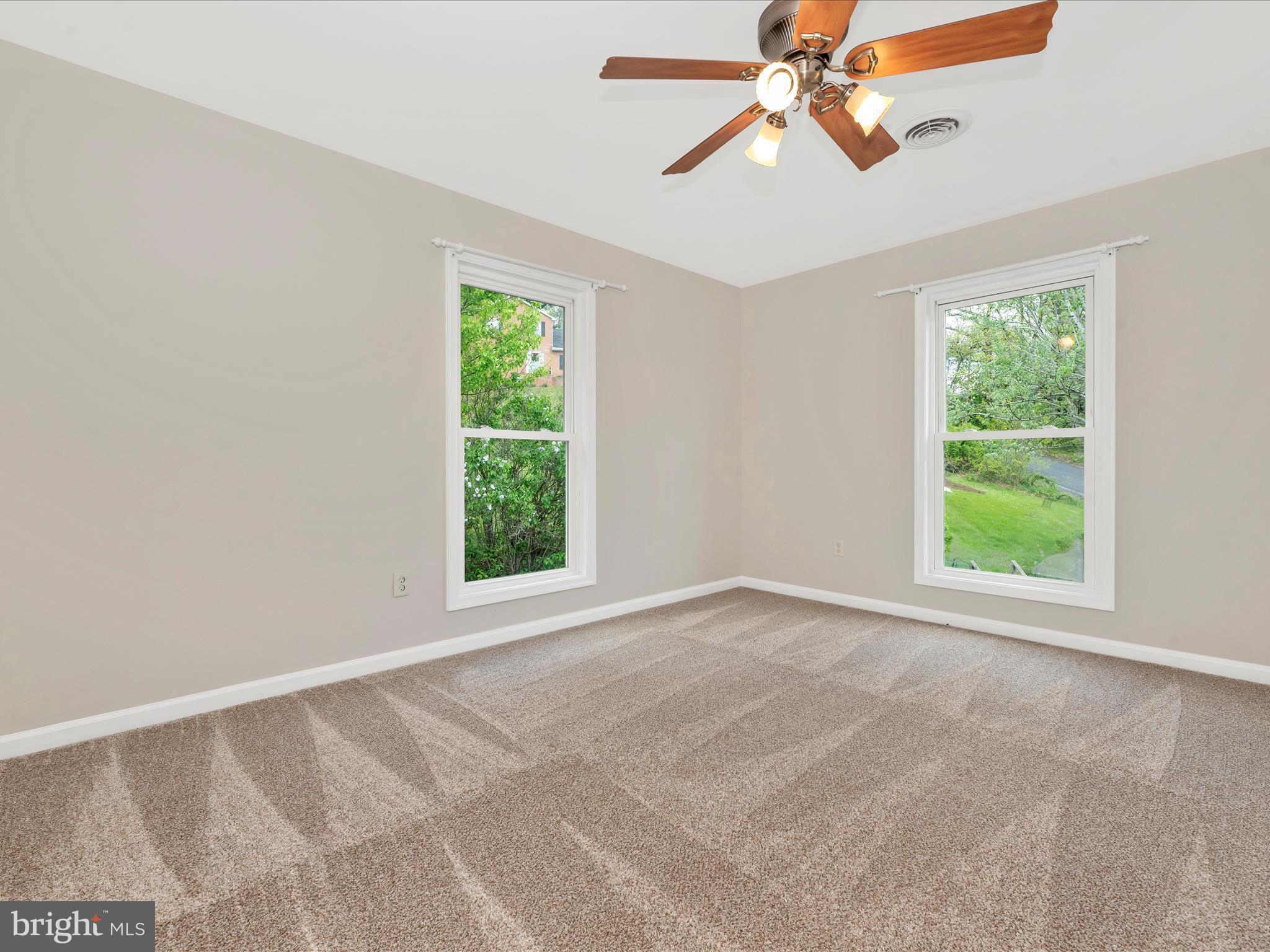 TURKEY HILL ESTATES - Residential Income