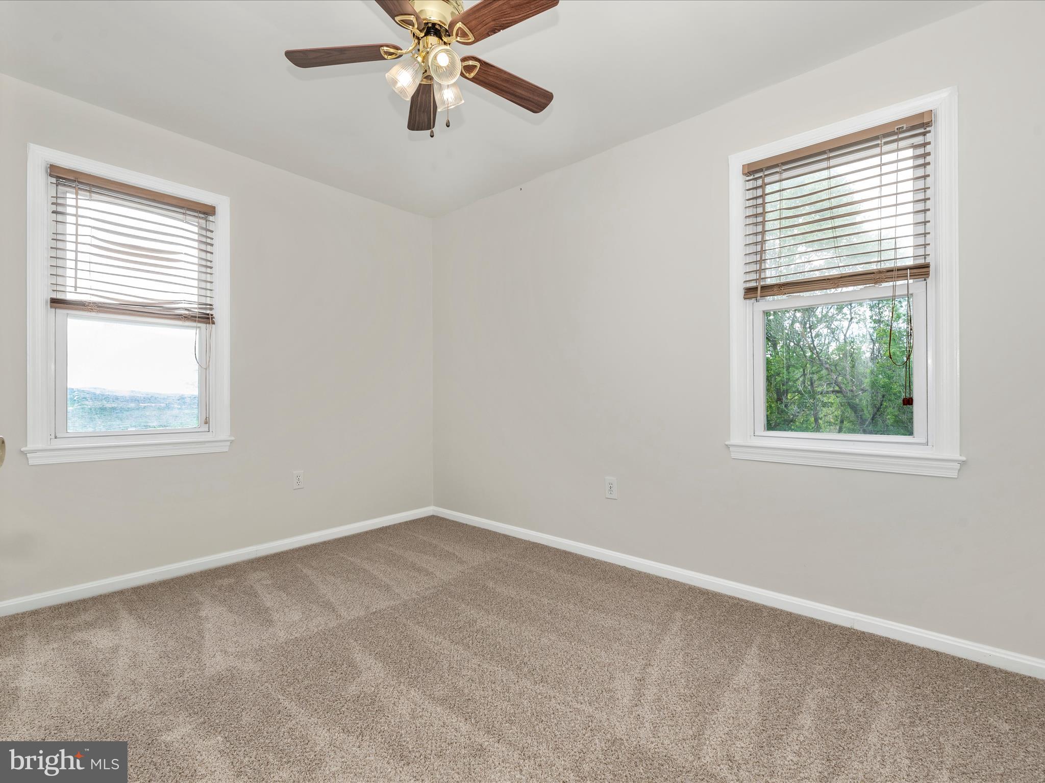 TURKEY HILL ESTATES - Residential Income