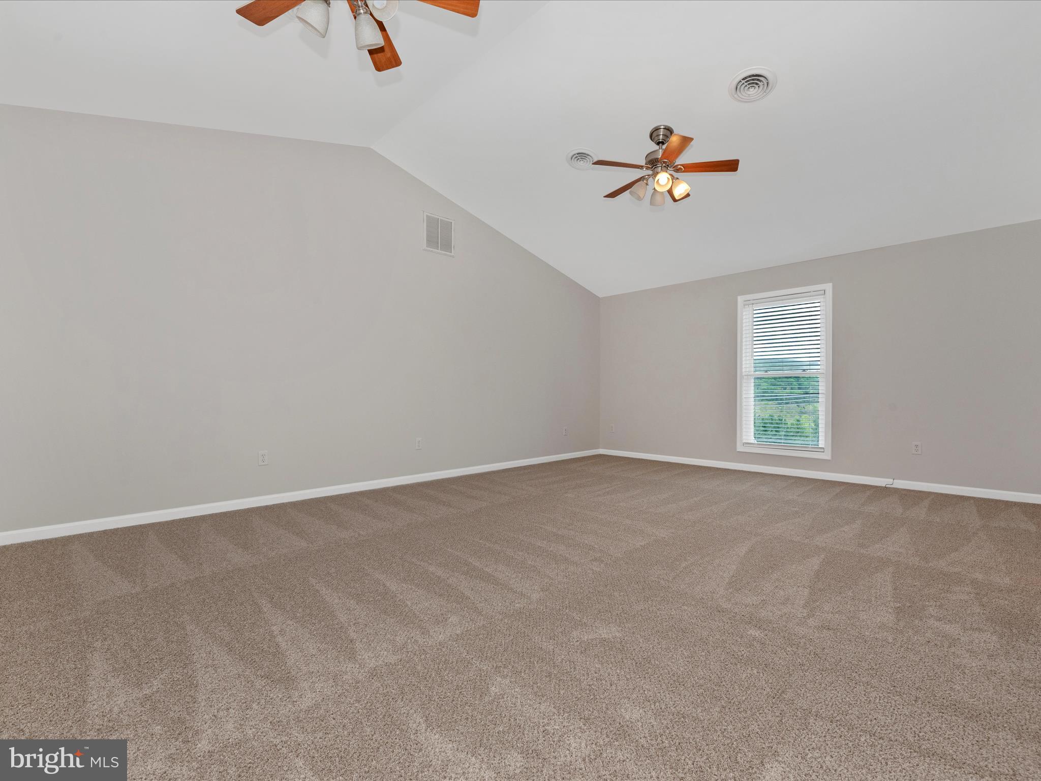 TURKEY HILL ESTATES - Residential Income