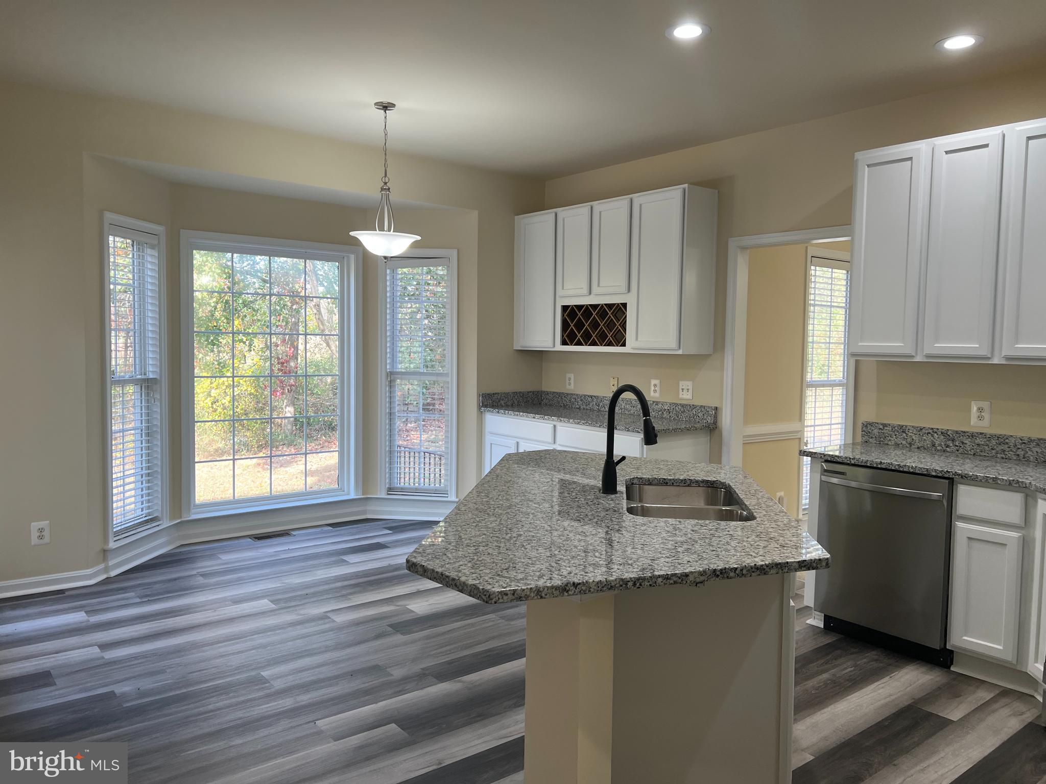 STAFFORD LAKES VILLAGE - Residential Lease