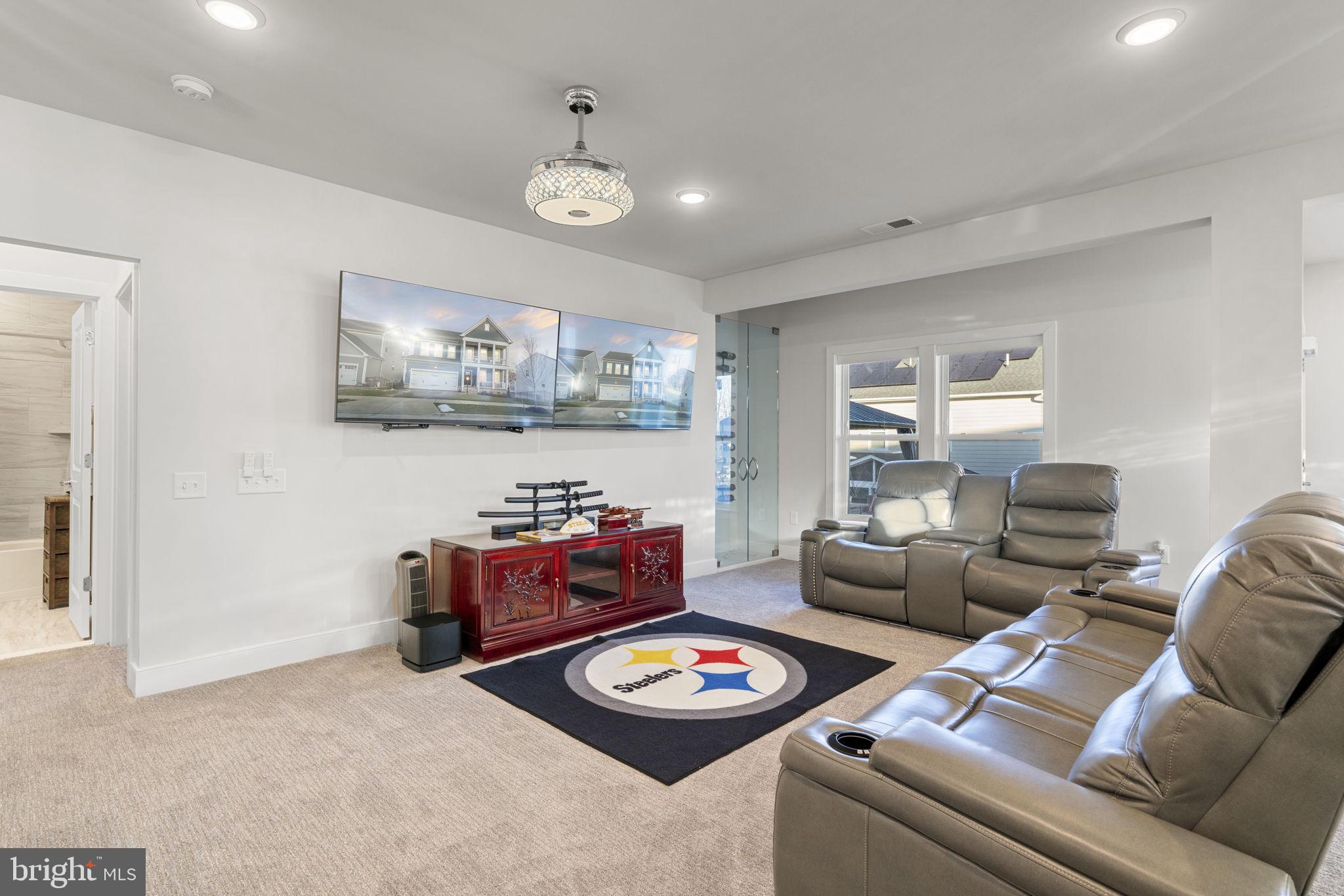 POTOMAC SHORES - Residential