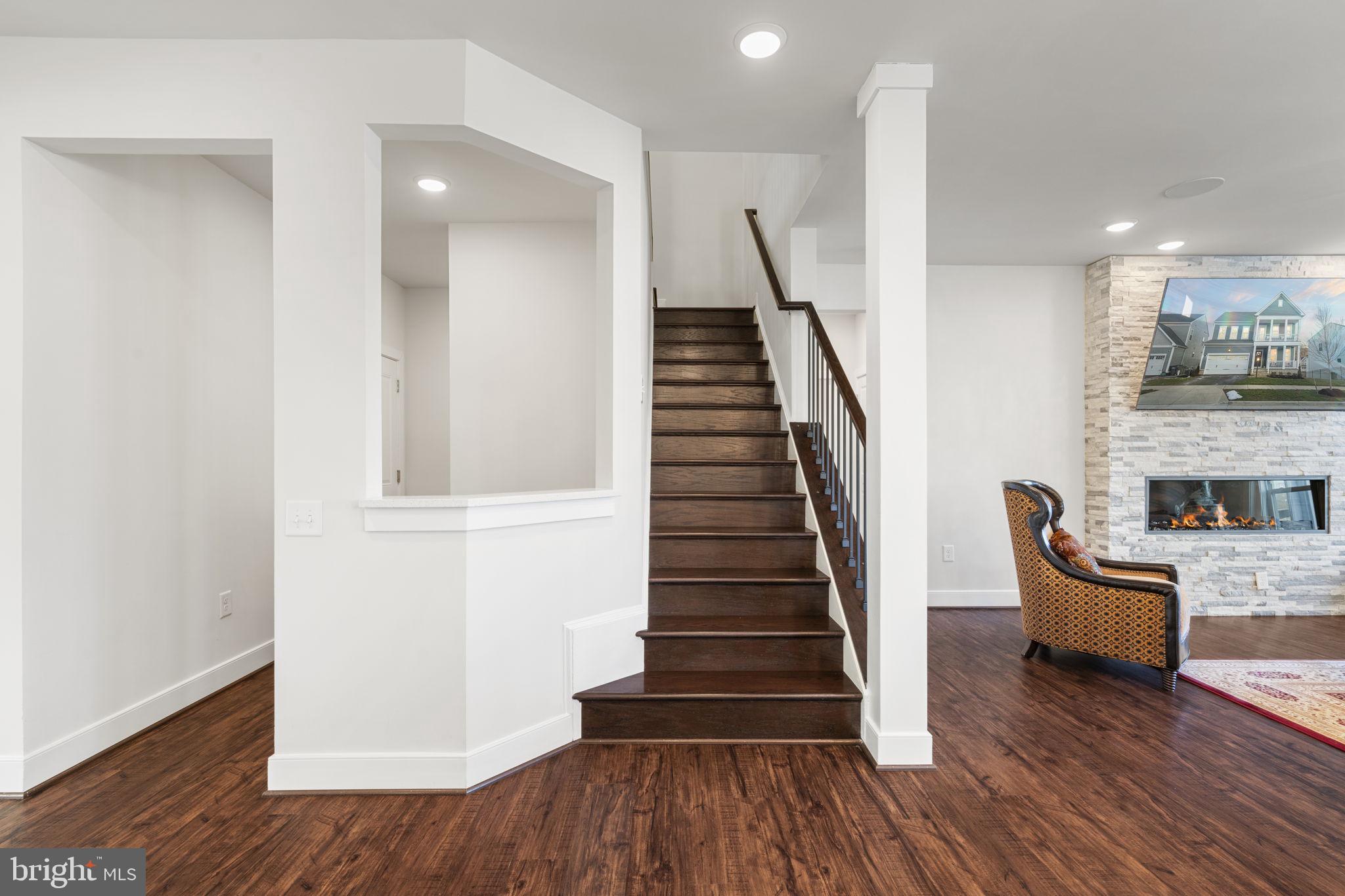 POTOMAC SHORES - Residential