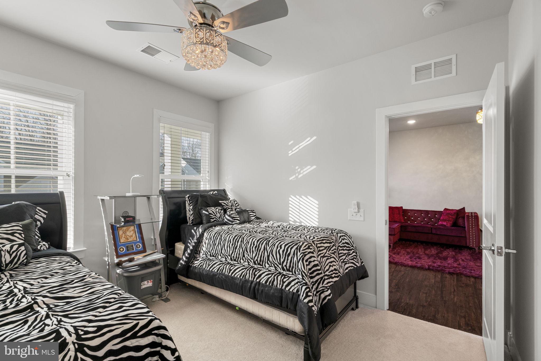 POTOMAC SHORES - Residential