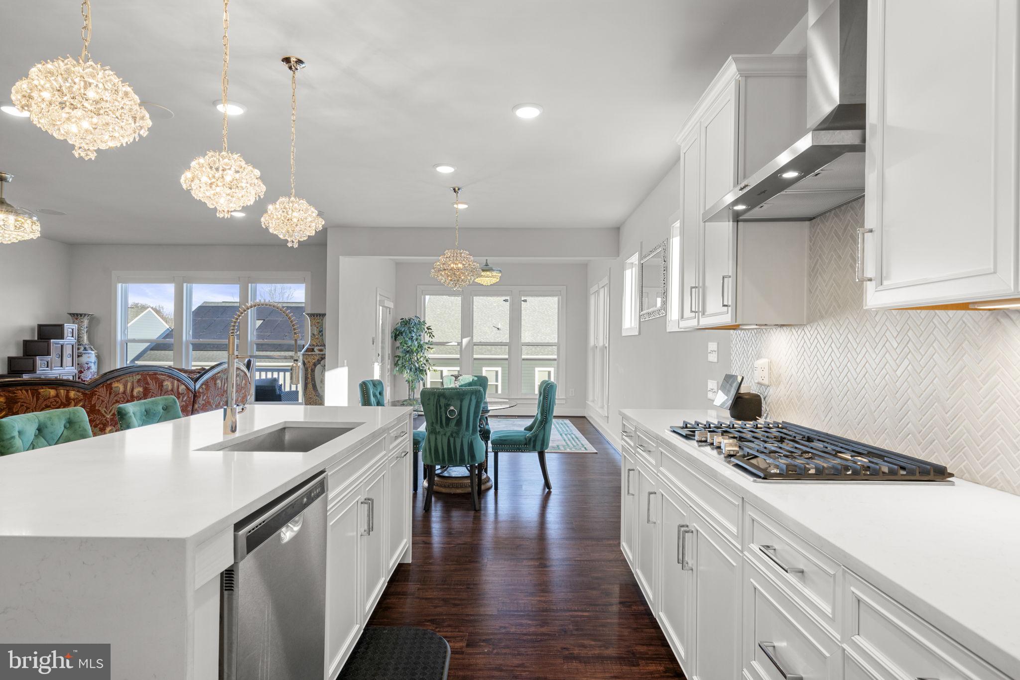 POTOMAC SHORES - Residential