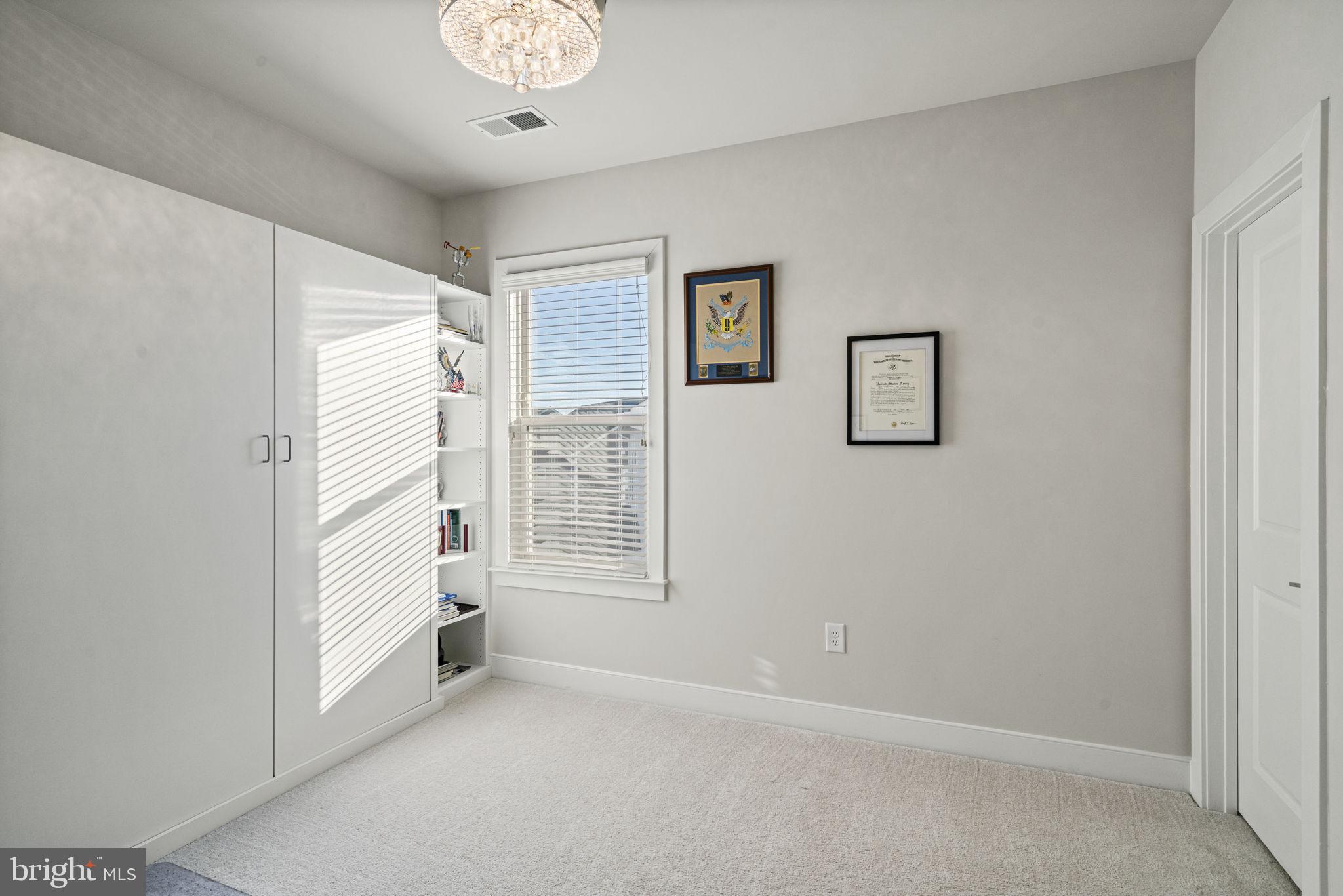 POTOMAC SHORES - Residential