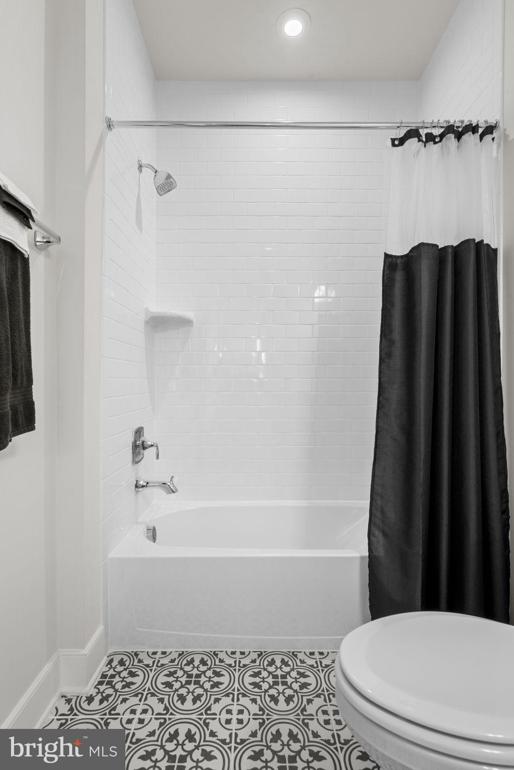 POTOMAC SHORES - Residential