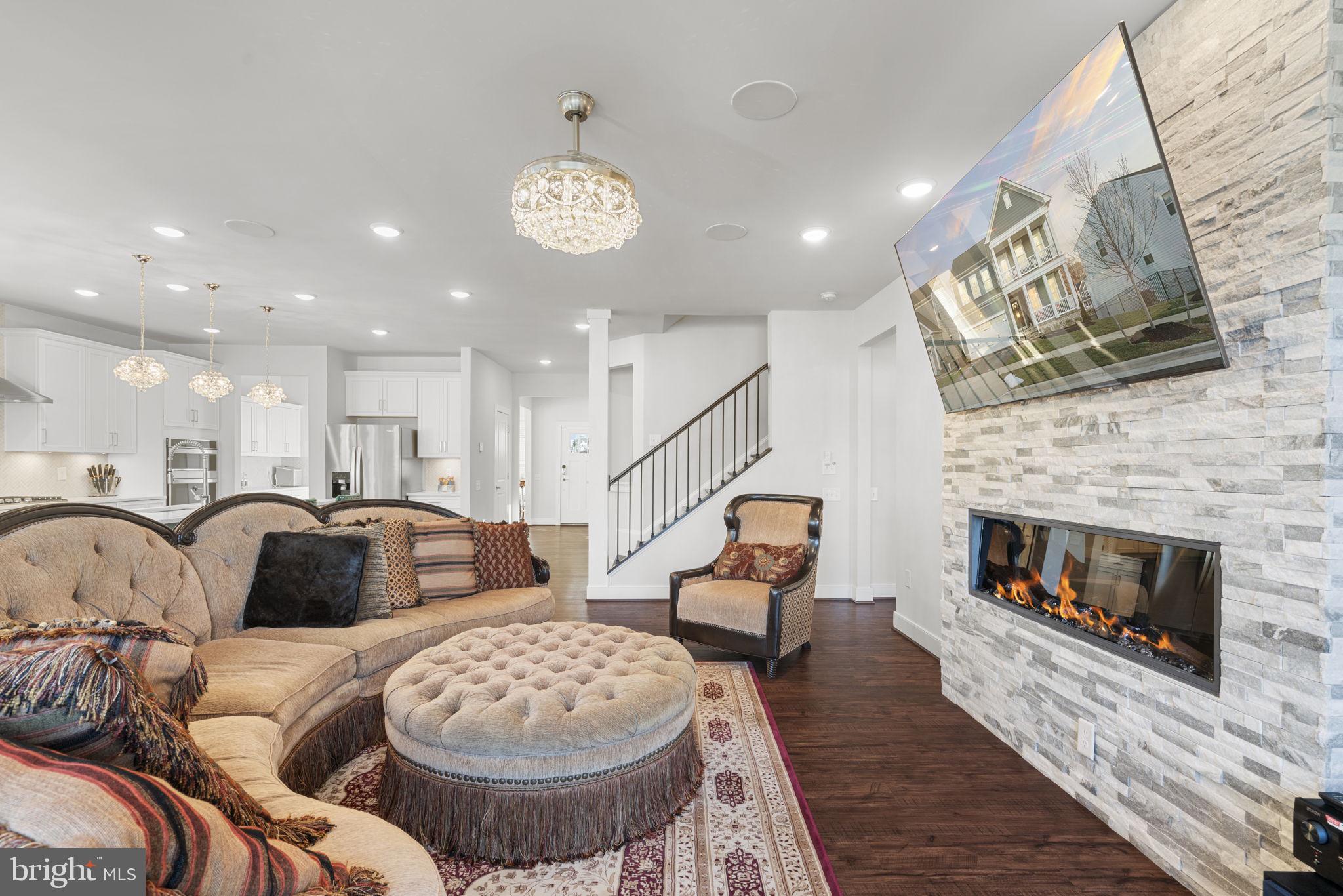 POTOMAC SHORES - Residential