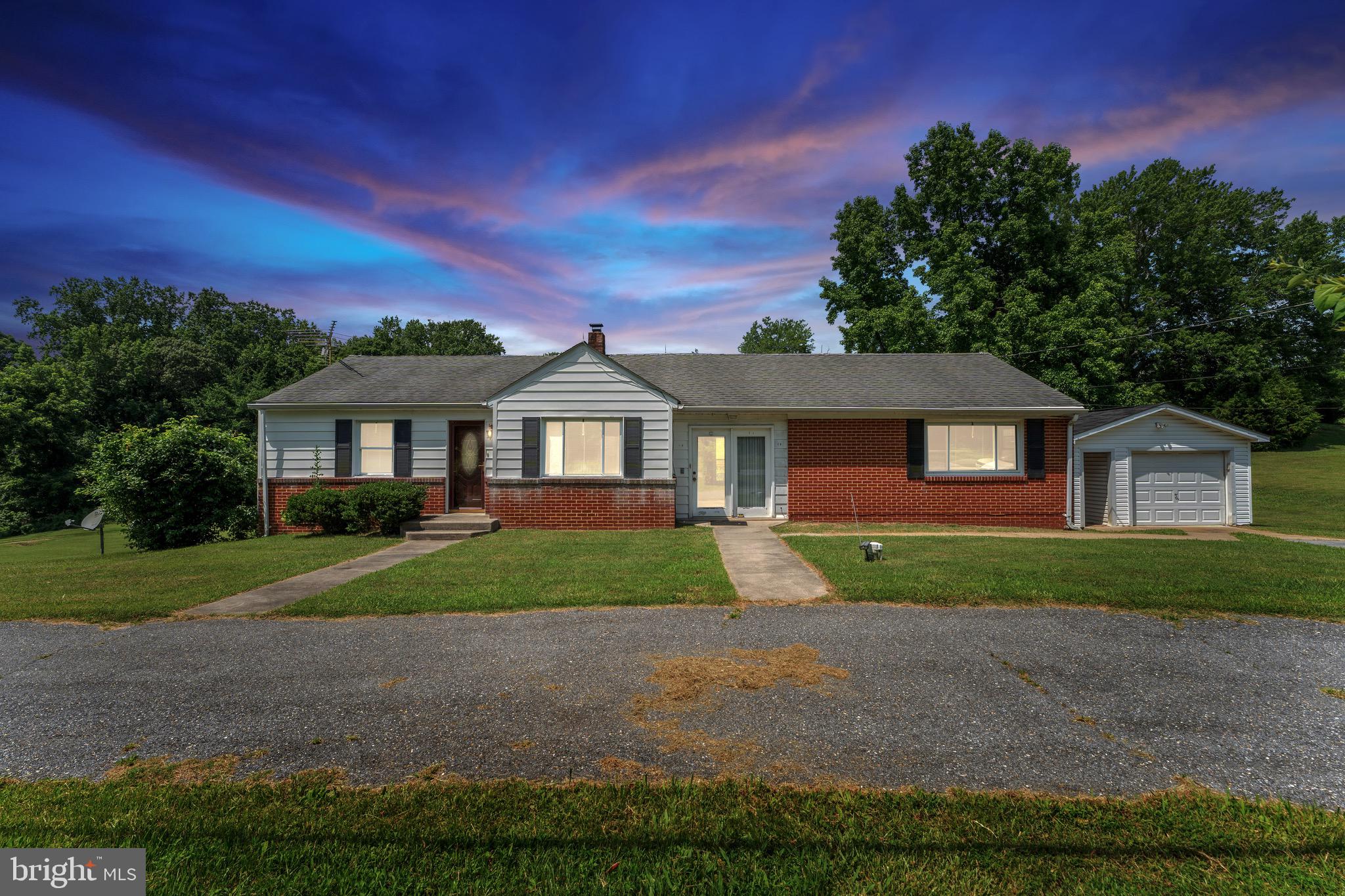 Welcome to 2516 Ponds Wood Rd, Huntingtown, MD 20639. This brick front rambler with 3 bedrooms, 2 bathrooms, eat in kitchen, large open living room / family room combination and a detached garage is ready for a new owner.
Home has ceiling fans throughout great closet spaces, a spacious yard with rear deck and is located in an amazing school district. Need update Sold as-is