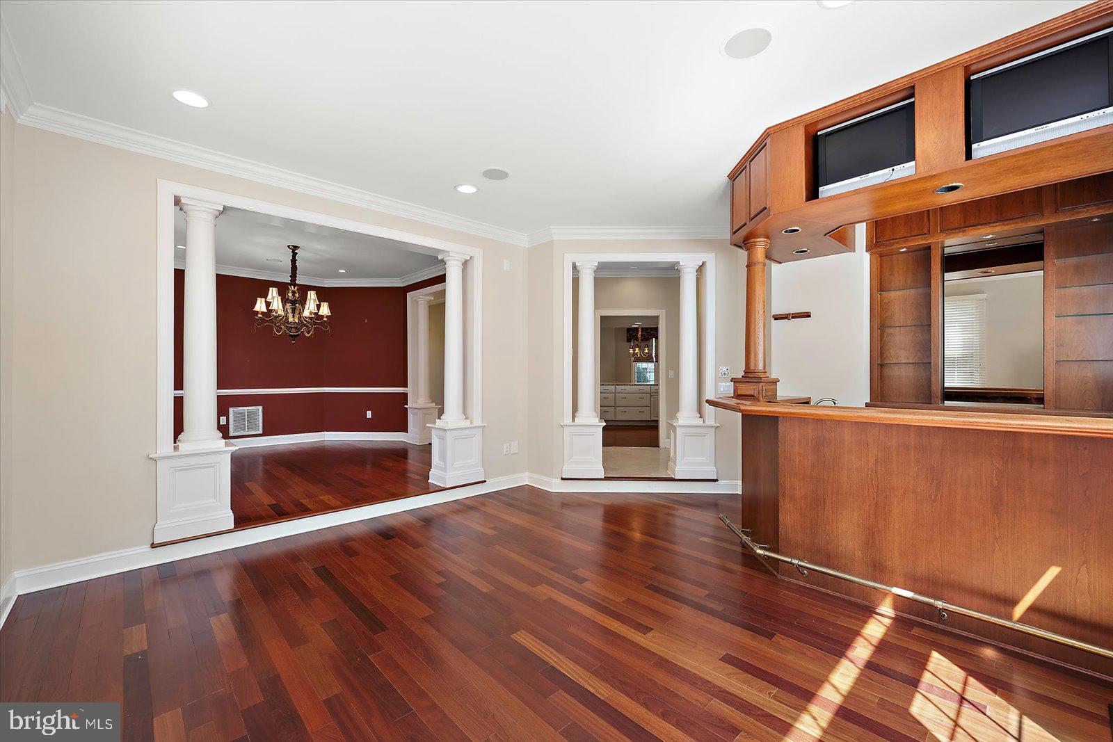 CHERRY HILL CM - Residential