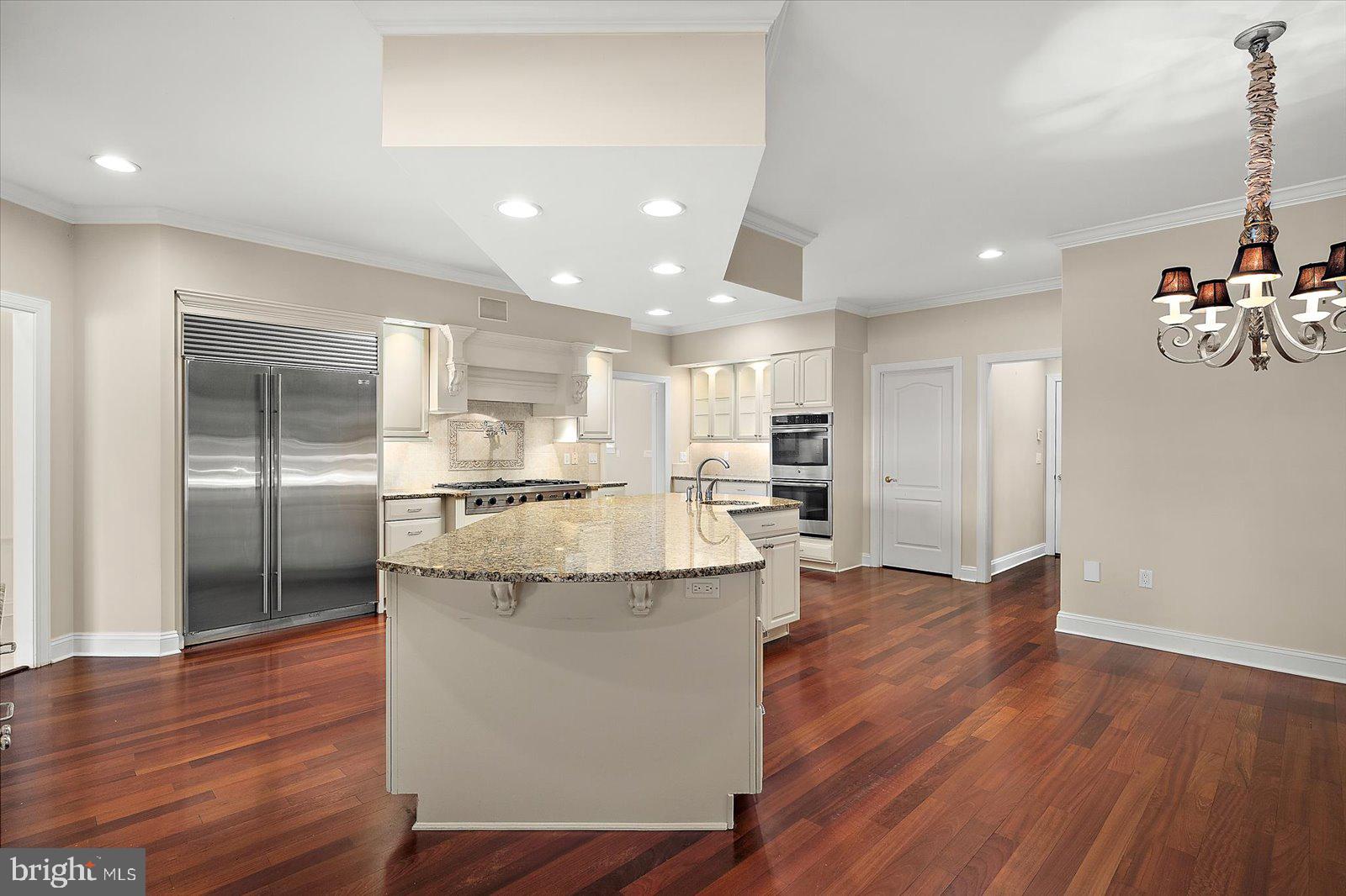 CHERRY HILL CM - Residential