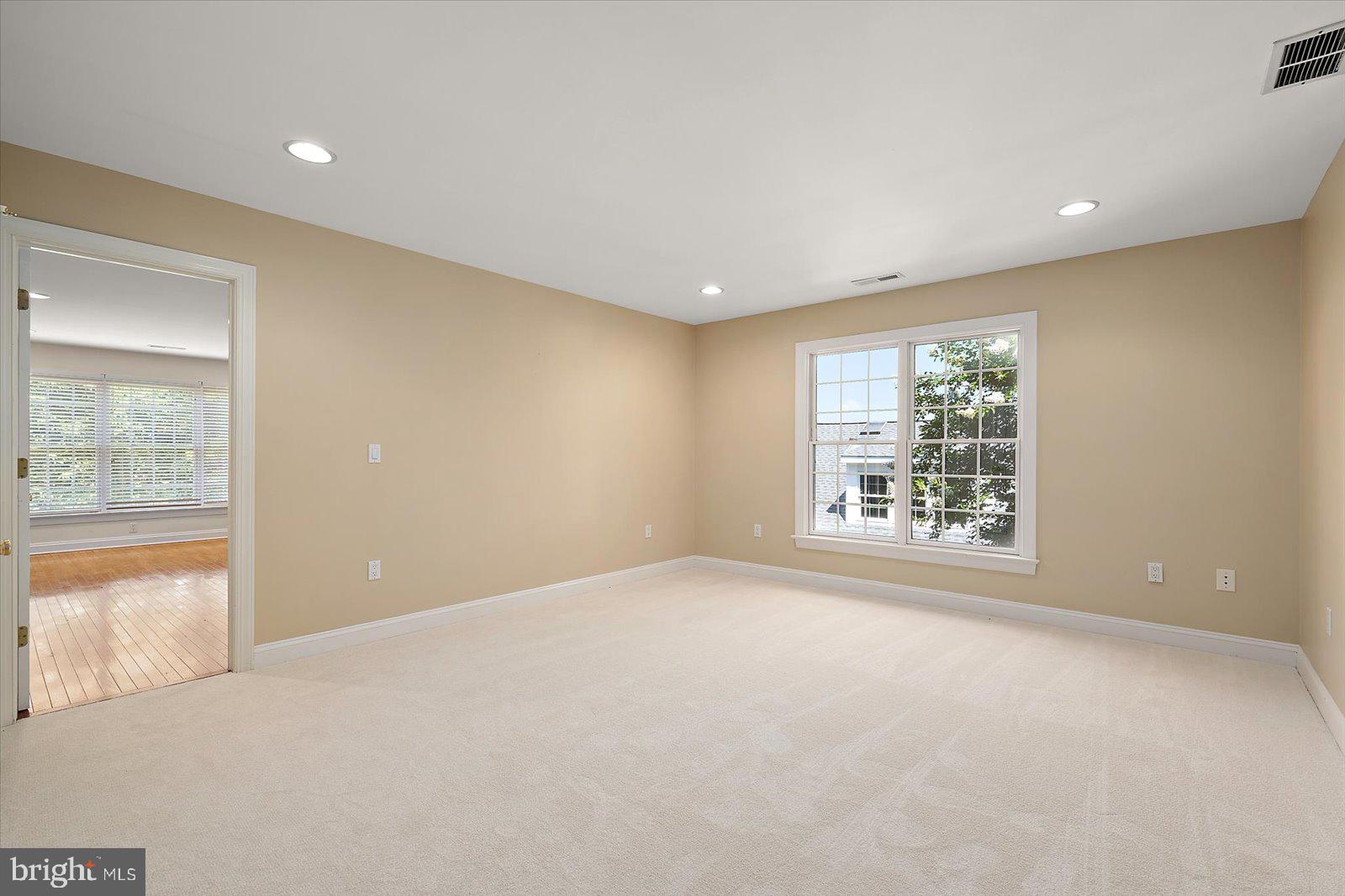 CHERRY HILL CM - Residential