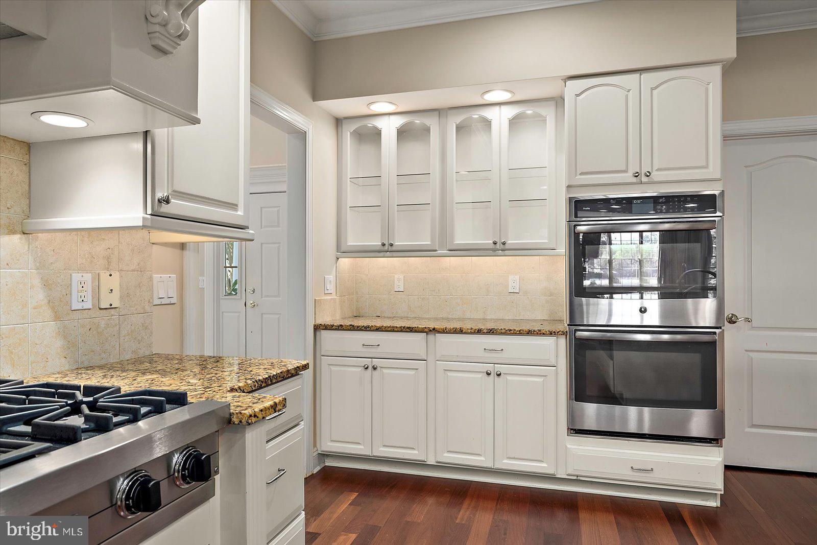 CHERRY HILL CM - Residential